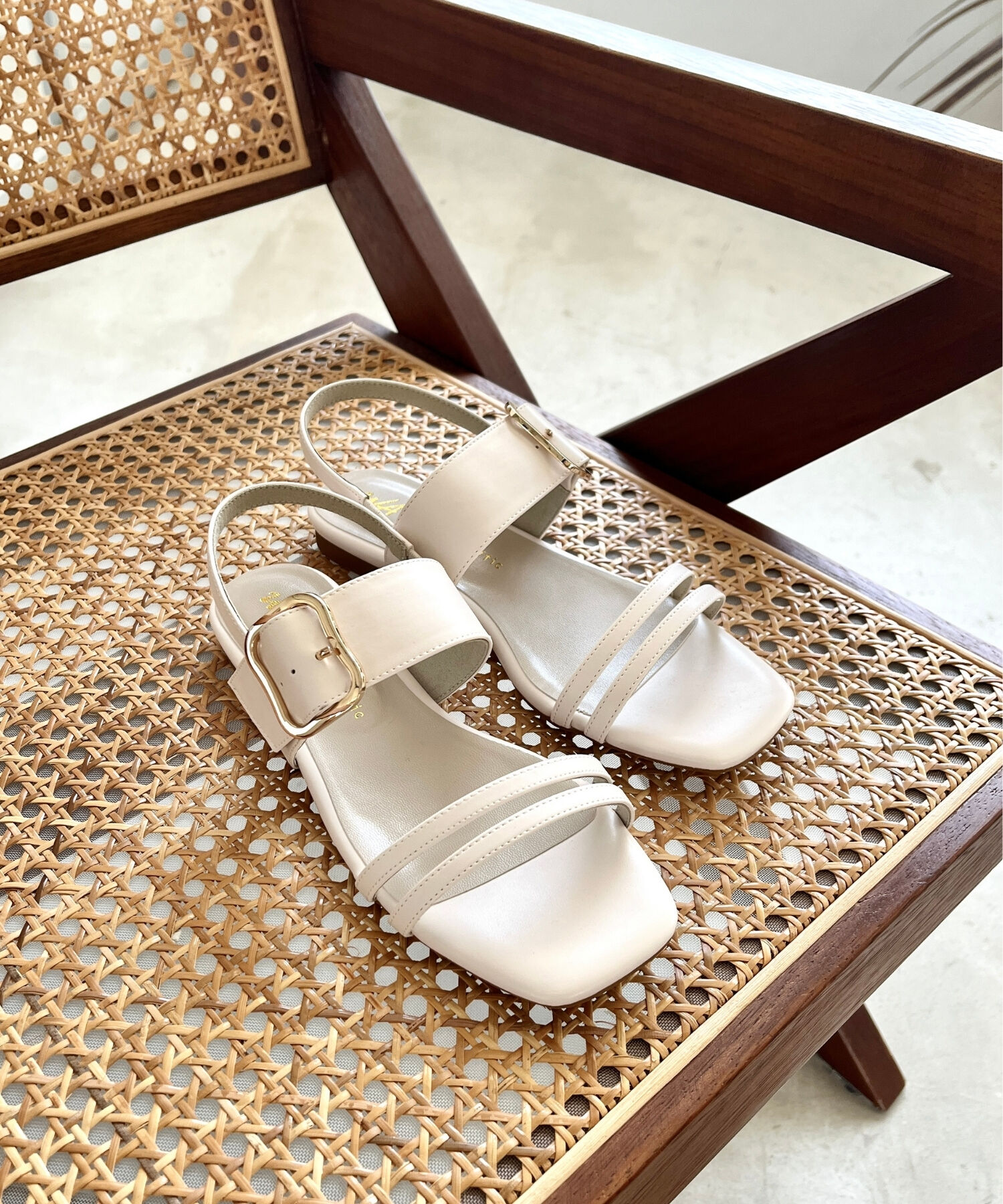 WA Oriental TRaffic「ベルトストラップフラットサンダル/42209」|サンダル|