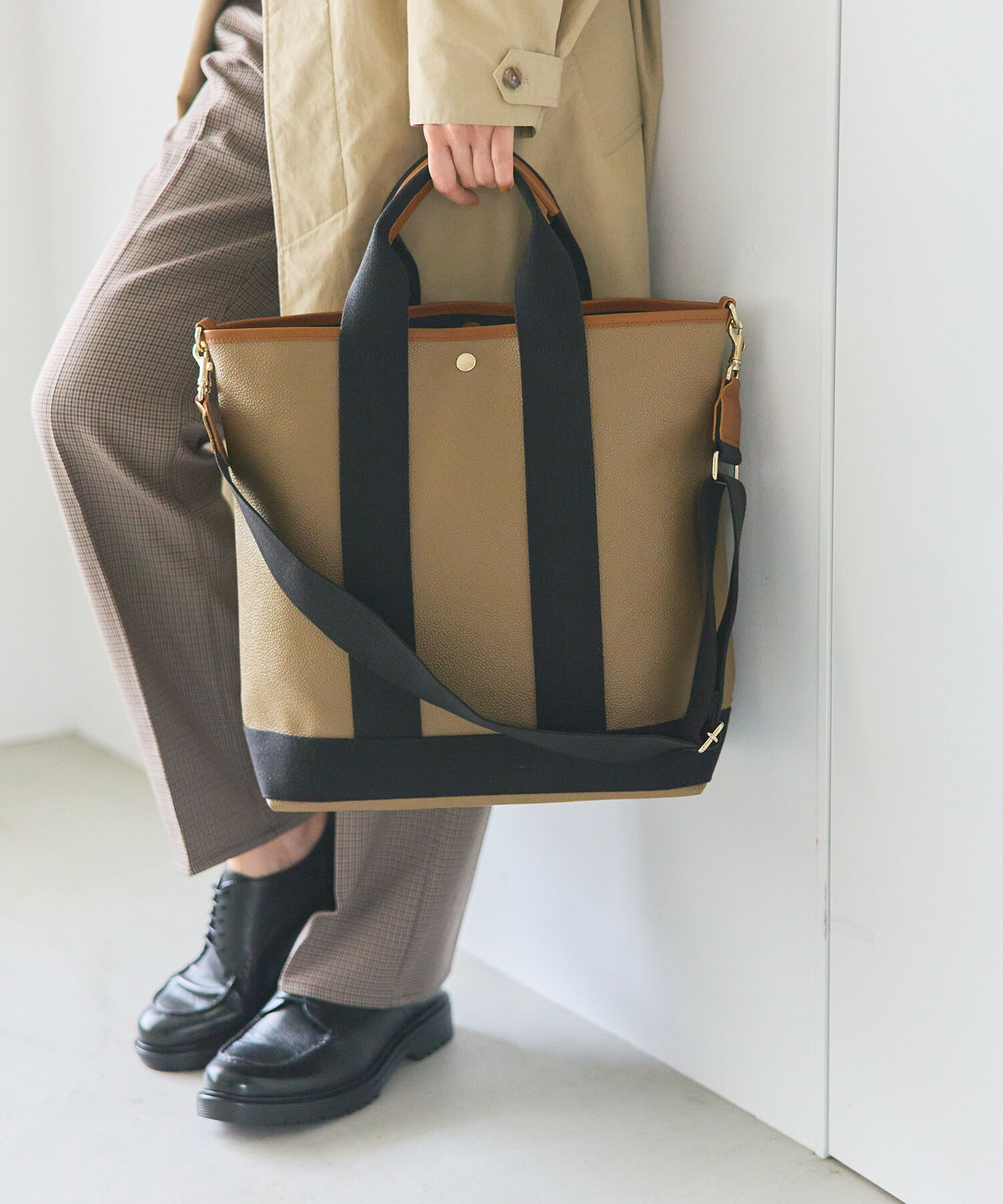 TOPKAPI BREATH「スコッチグレイン ネオレザー 縦型 A4 トート バッグ ショルダー付き L」|ショルダー・メッセンジャー|カーキブラウン