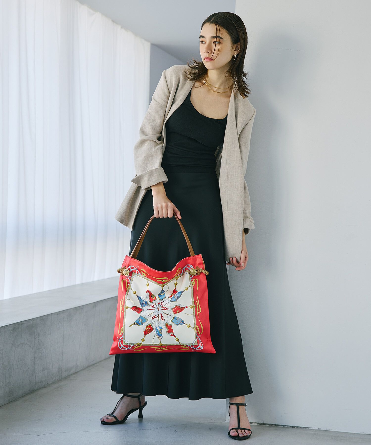 TOPKAPI TREASURE「【TREASURE TOPKAPI】マイルドサテン スカーフ柄 トートバッグ」|トートバッグ|