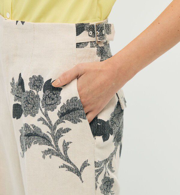 CABaN「モノトーンフラワープリント フレアパンツ」|チノ|