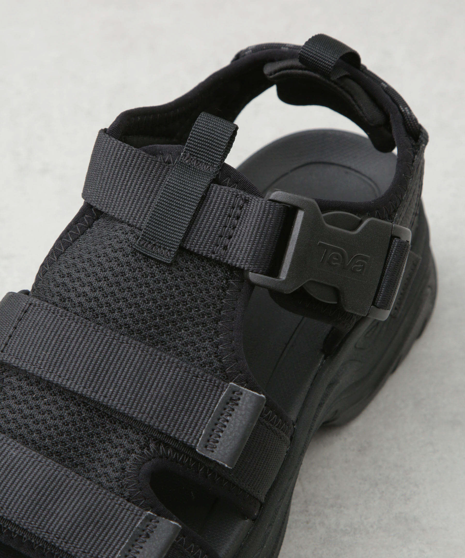 nano･universe「Teva/Hurricane Ampsole Gaila」|サンダル|