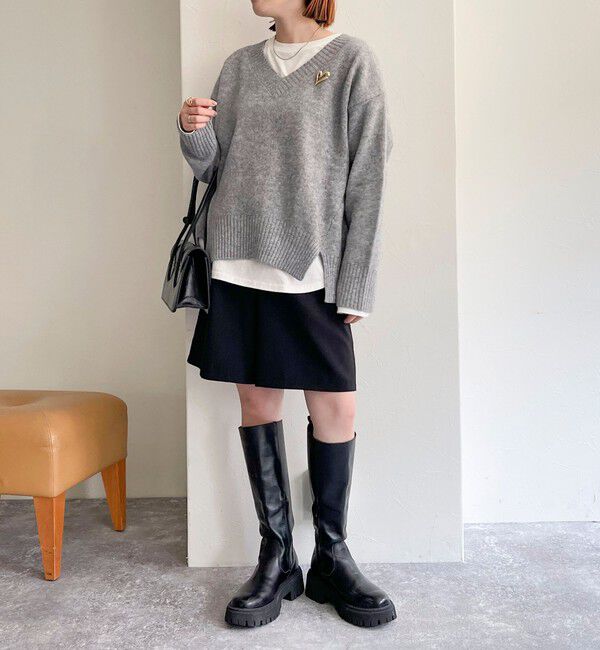 fredy emue「CASHMILE WOOL Vネックプルオーバー（ブローチ付き）」|ニット・セーター|