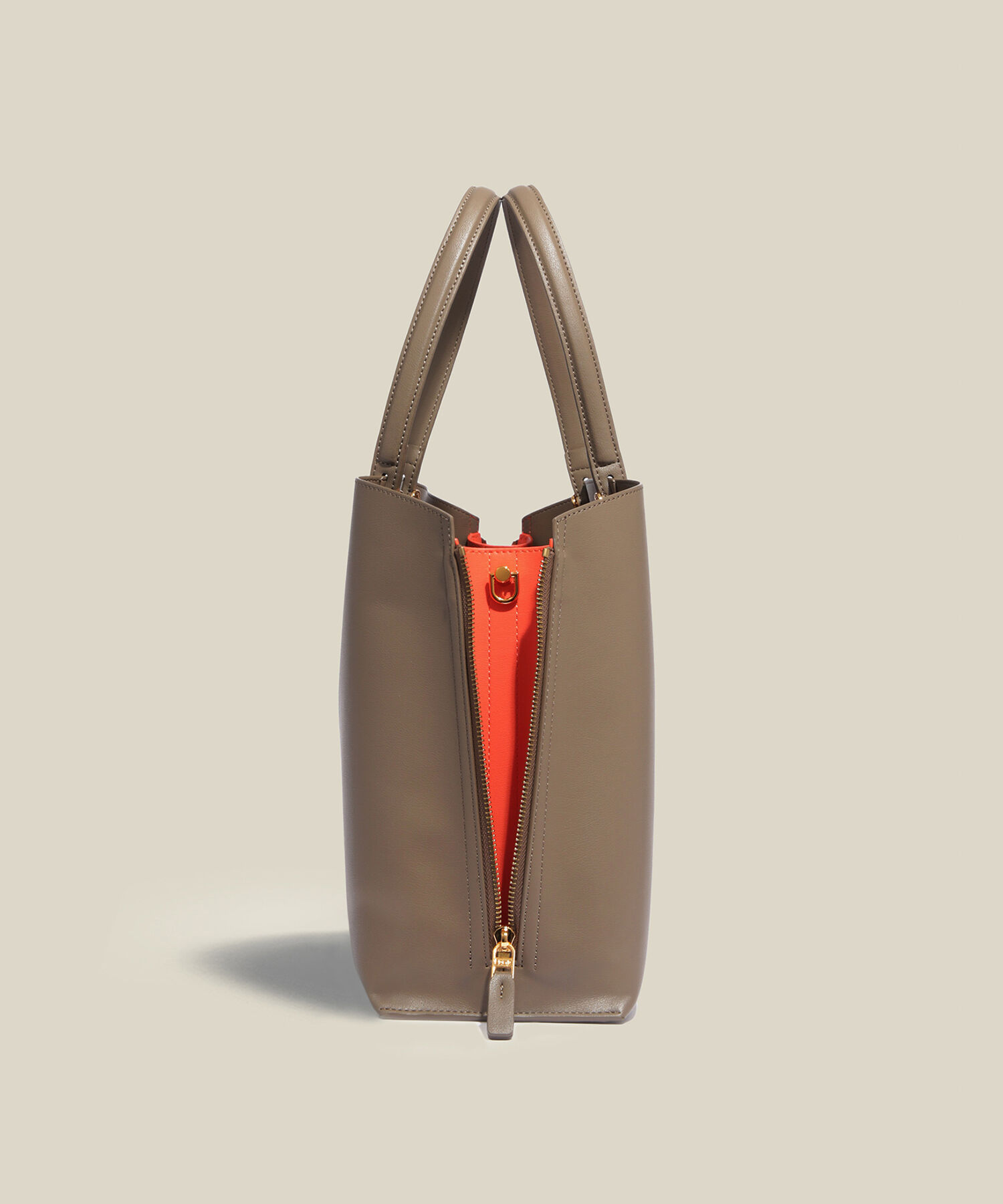 ROPE「【E'POR】Y BAG Medium+【WEB限定/一部店舗限定】【通勤】【A4/PC対応】【25AW】」|ショルダー・メッセンジャー|