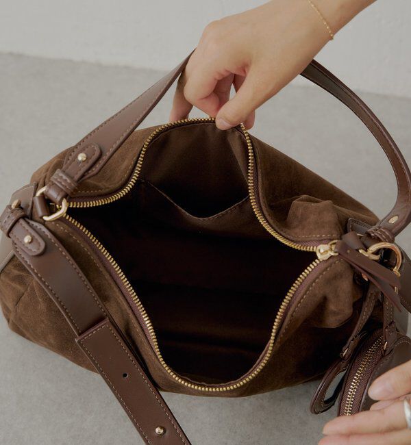  「ポーチチャーム付きスエードコンビボストンバッグ」|ボストンバッグ|