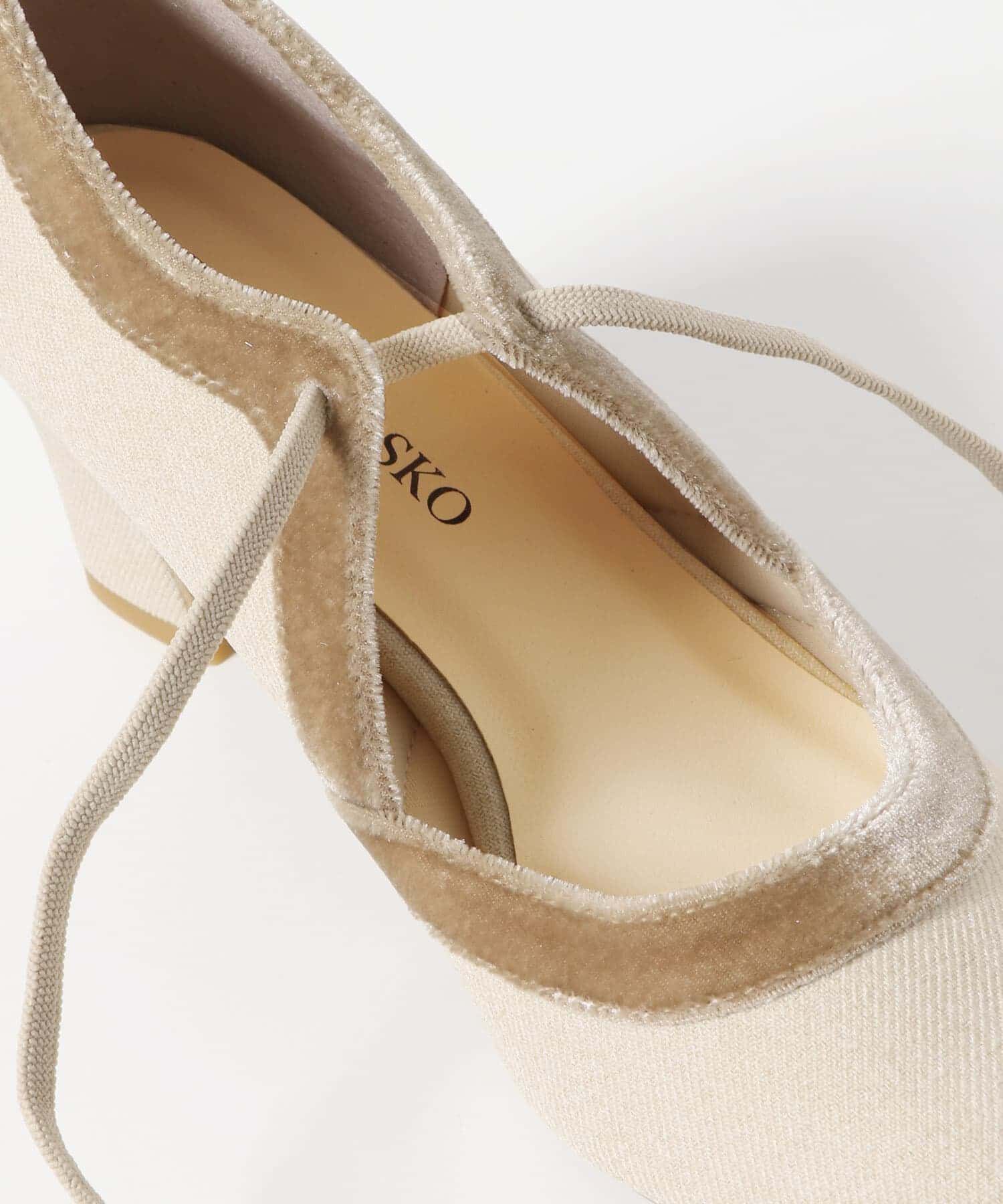 RODE SKO「『MADE IN JAPAN』チャンキーヒールリボンパンプス」|パンプス|