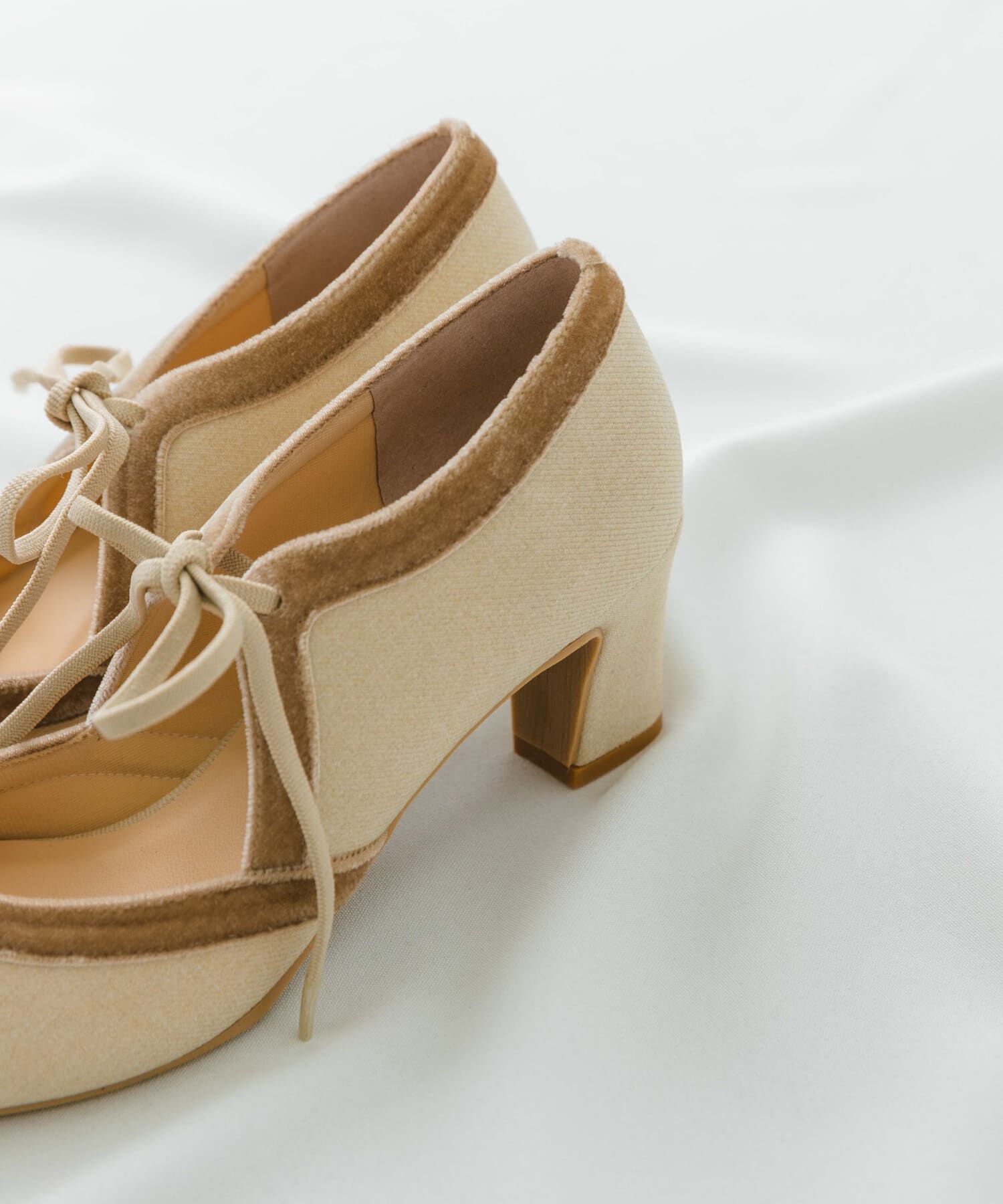 RODE SKO「『MADE IN JAPAN』チャンキーヒールリボンパンプス」|パンプス|