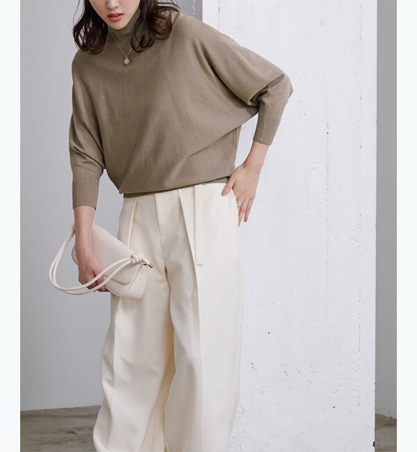 ur's「【星玲奈さんコラボアイテム】ハイネックドルマンスリーブニット」|ニット・セーター|