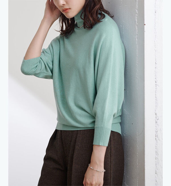 ur's「【星玲奈さんコラボアイテム】ハイネックドルマンスリーブニット」|ニット・セーター|