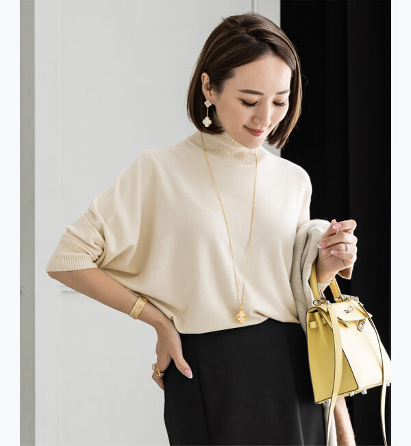 ur's「【星玲奈さんコラボアイテム】ハイネックドルマンスリーブニット」|ニット・セーター|オフホワイト