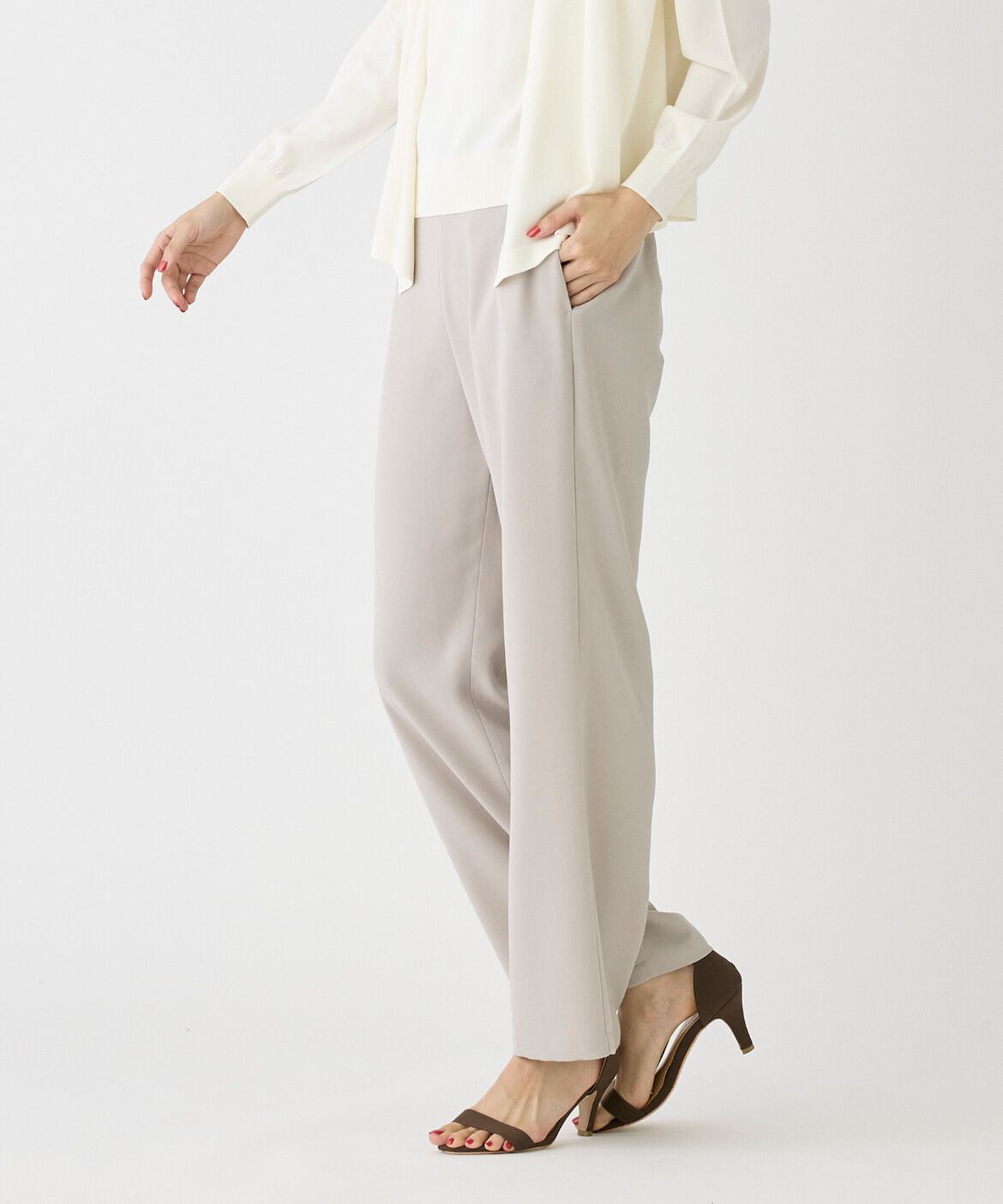 DAY by DAY it&rsquo;s international「バックサテンストレートパンツ」|その他|ベージュ2