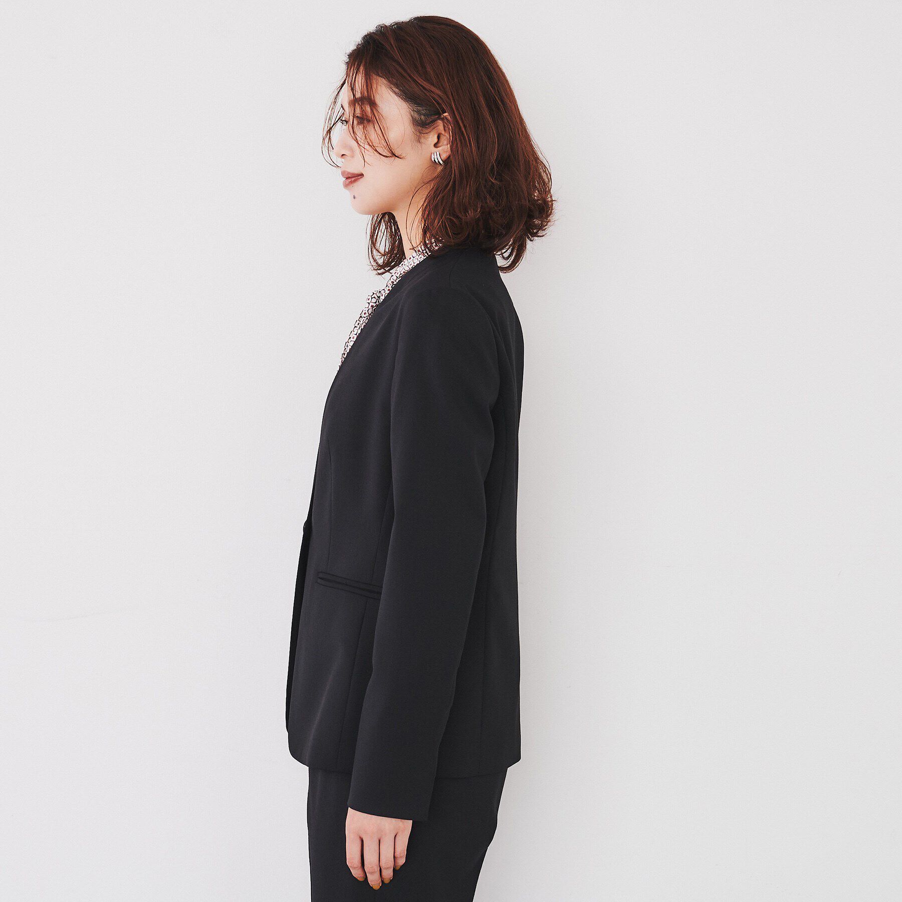 UNTITLED「【洗える通勤スーツ】レジェールギャバ　ストレッチカラーレスジャケット」|ノーカラージャケット|