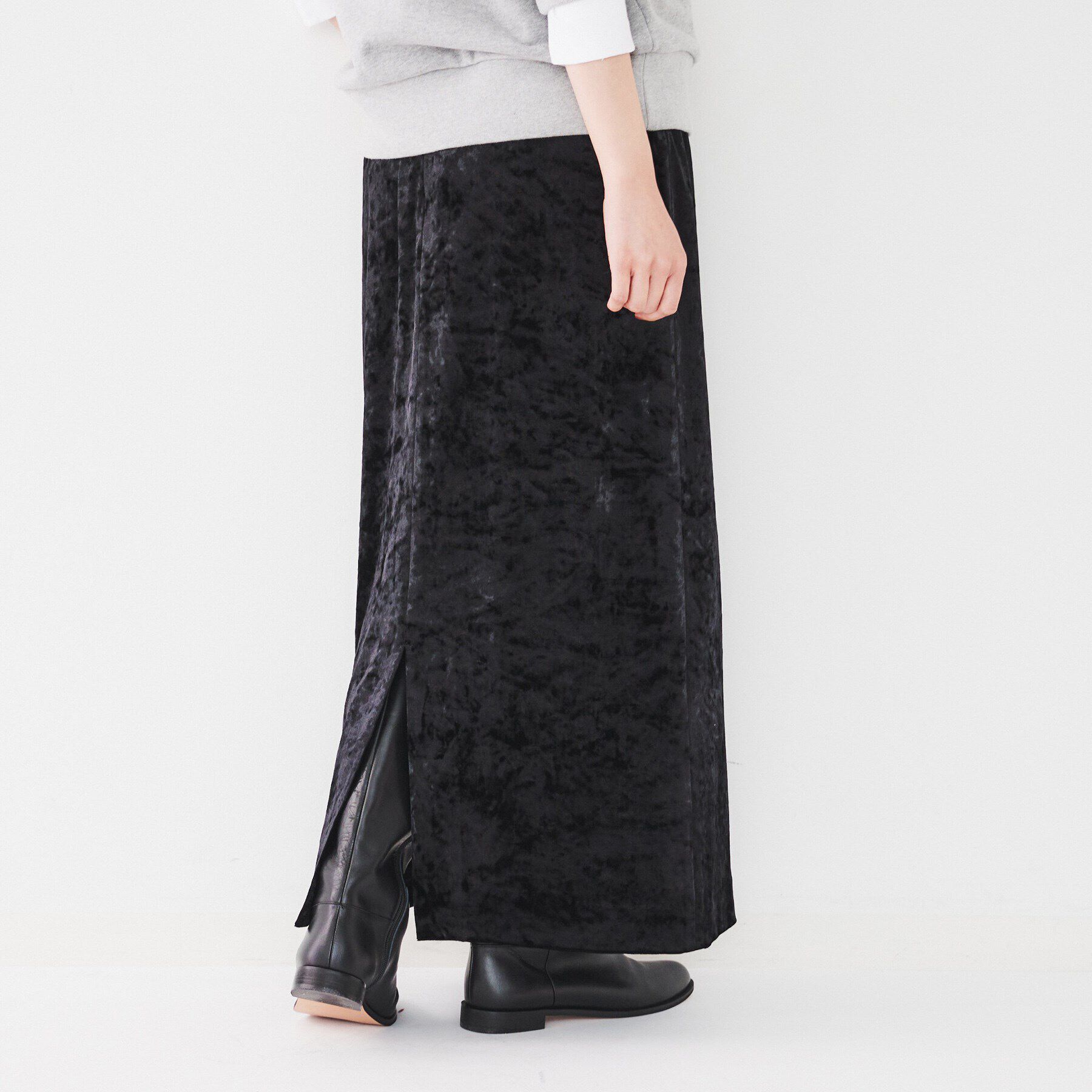 UNTITLED「【後ろウエストゴム/スリット/洗える】クラッシュベロア ナロースカート」|スカート|