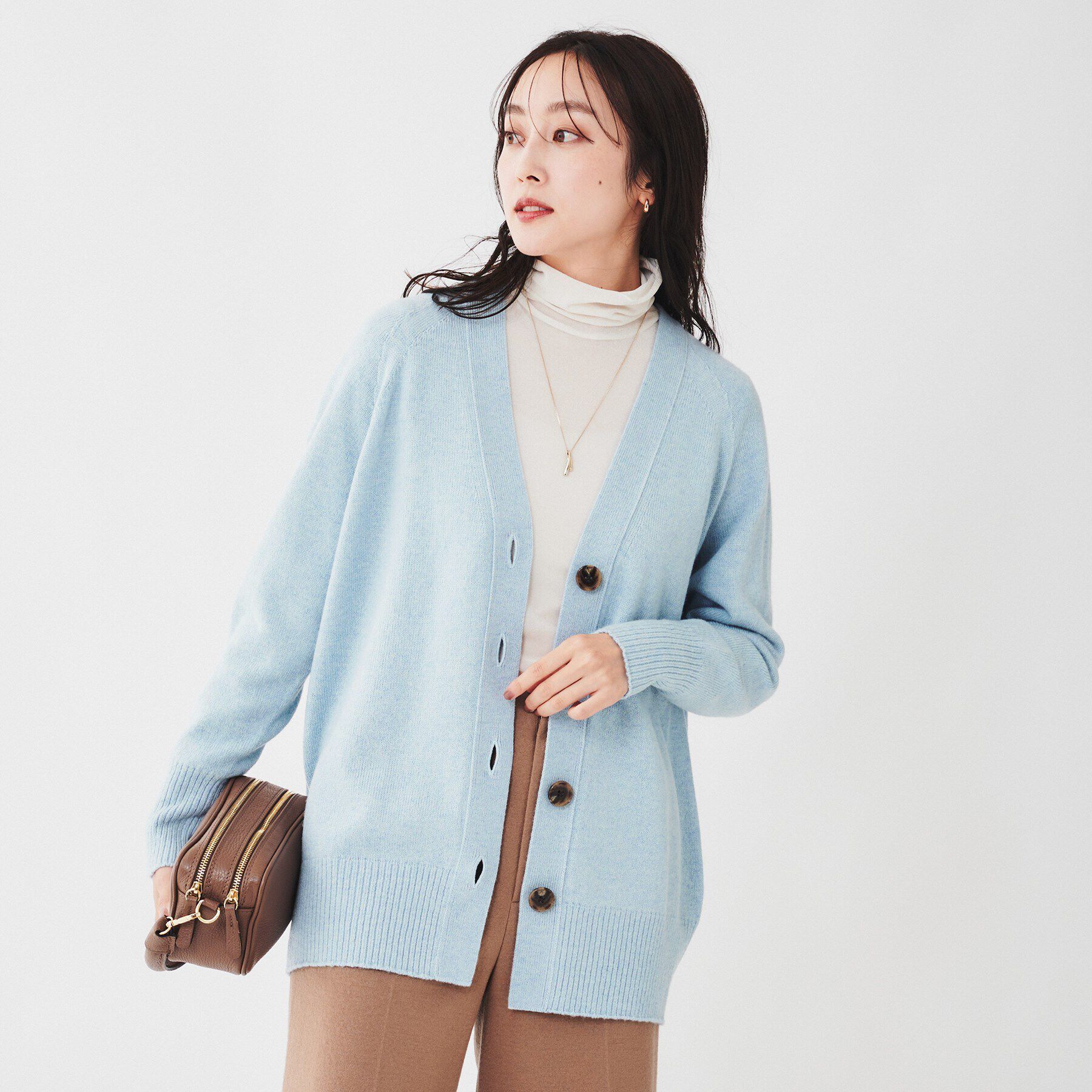 UNTITLED「ウールシルクカシミヤミックス Vネックカーディガン」|カーディガン|