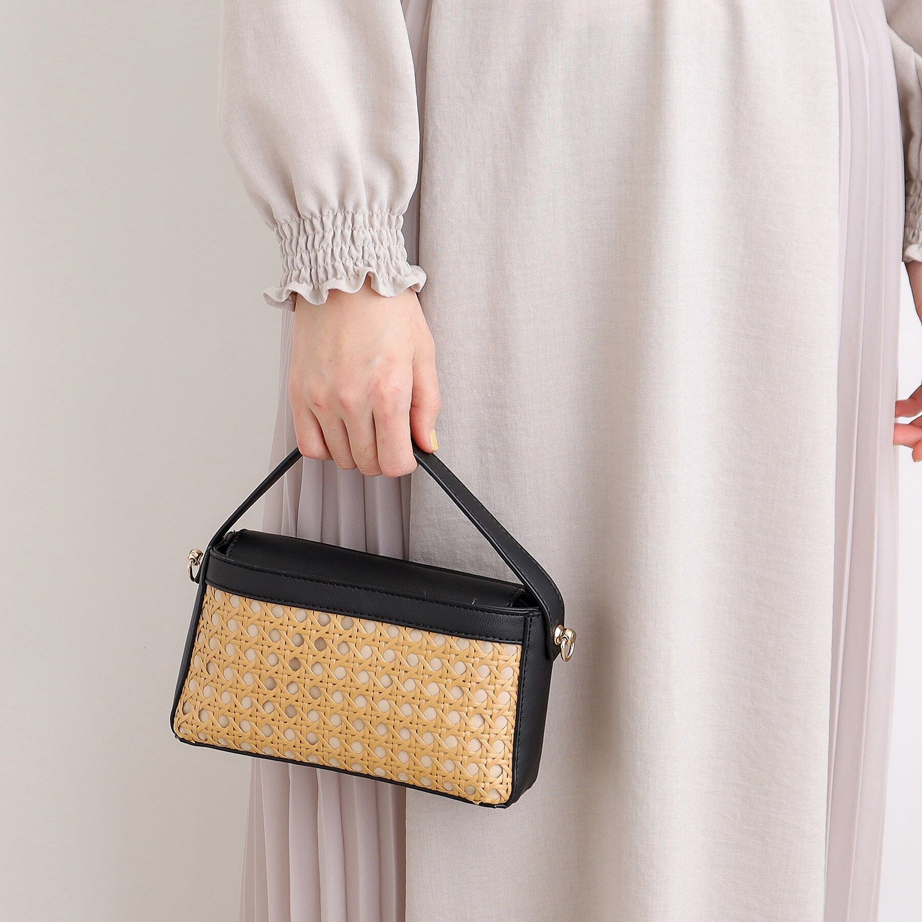 grove「【雑誌掲載商品】バンブー風メッシュミニショルダー」|ショルダー・メッセンジャー|ﾌﾞﾗｯｸ(419)