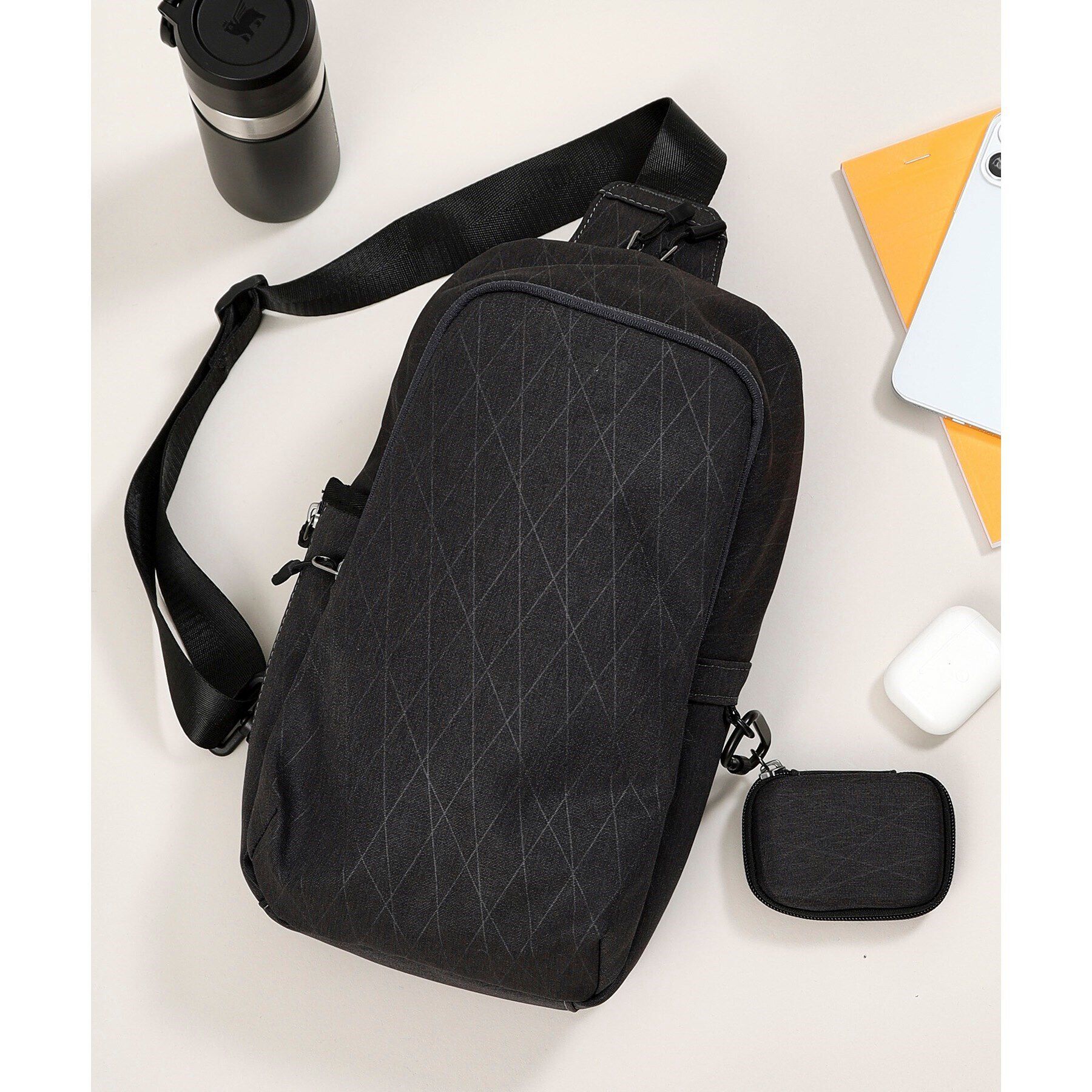 TAKEO KIKUCHI「【多機能・軽量】シャドーライン ボディバッグ」|その他|チャコールグレー(0