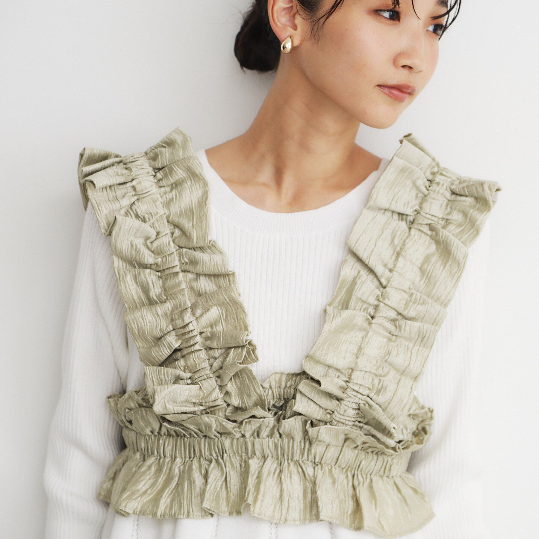 THE SHOP TK「ブライトフリルビスチェ」|ベスト・ジレ|