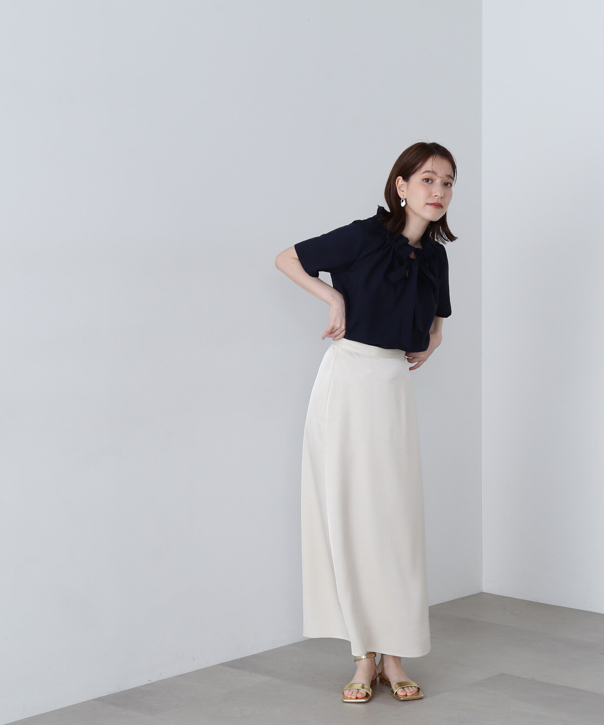  「ドライタッチポプリンフリルリボンタイブラウス」|シャツ・ブラウス|