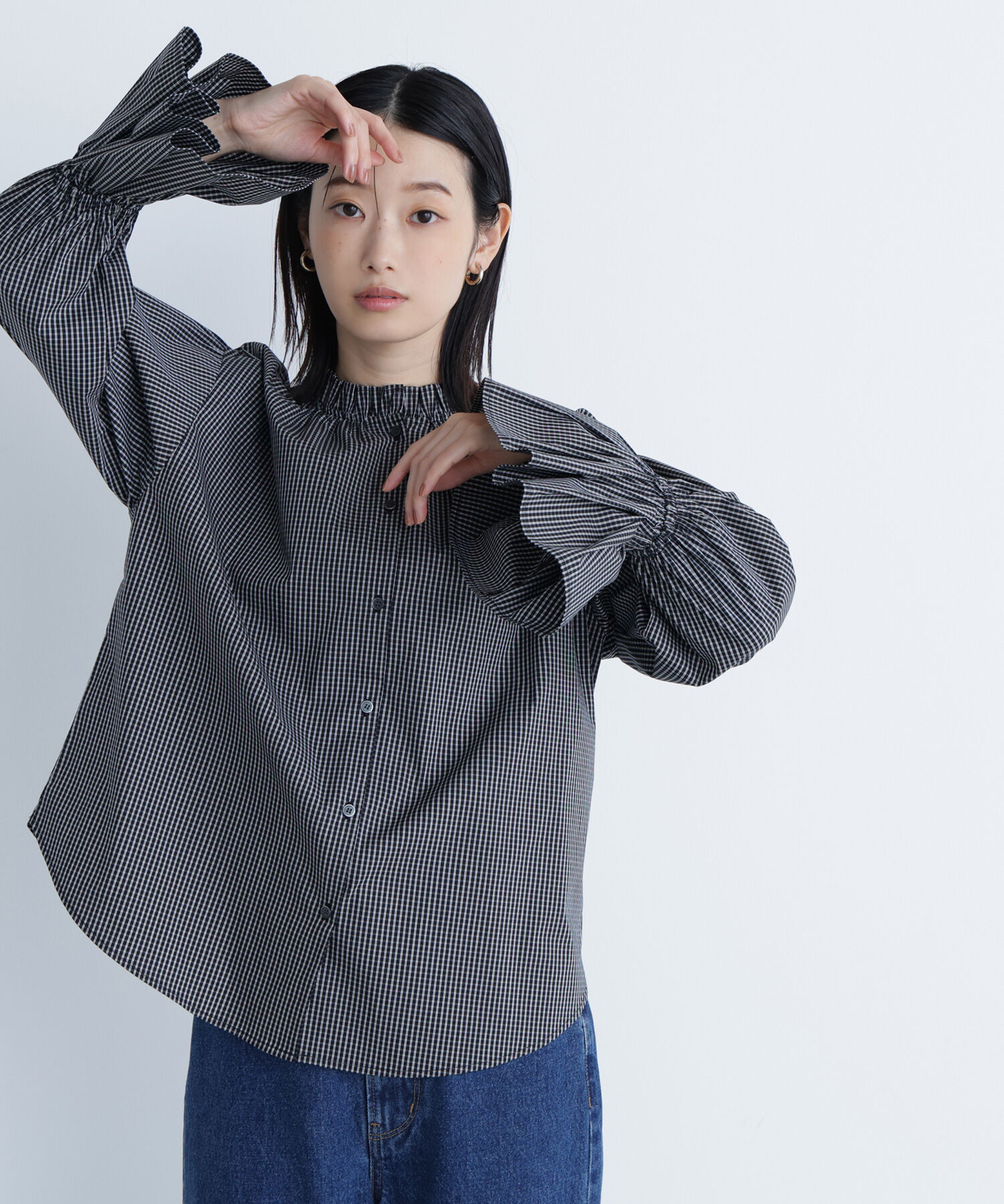  「フリルカフスハイネックブラウス」|シャツ・ブラウス|