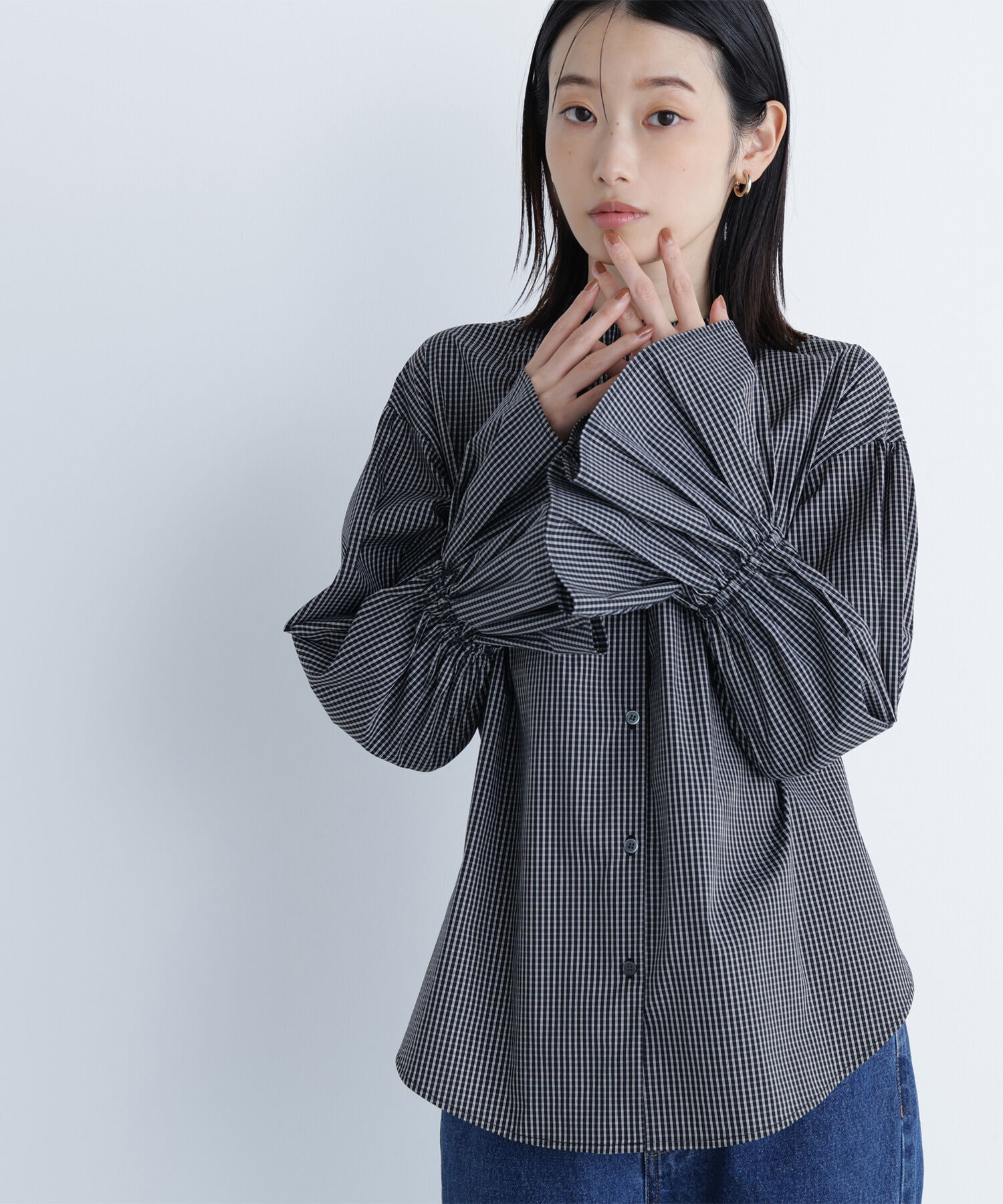  「フリルカフスハイネックブラウス」|シャツ・ブラウス|