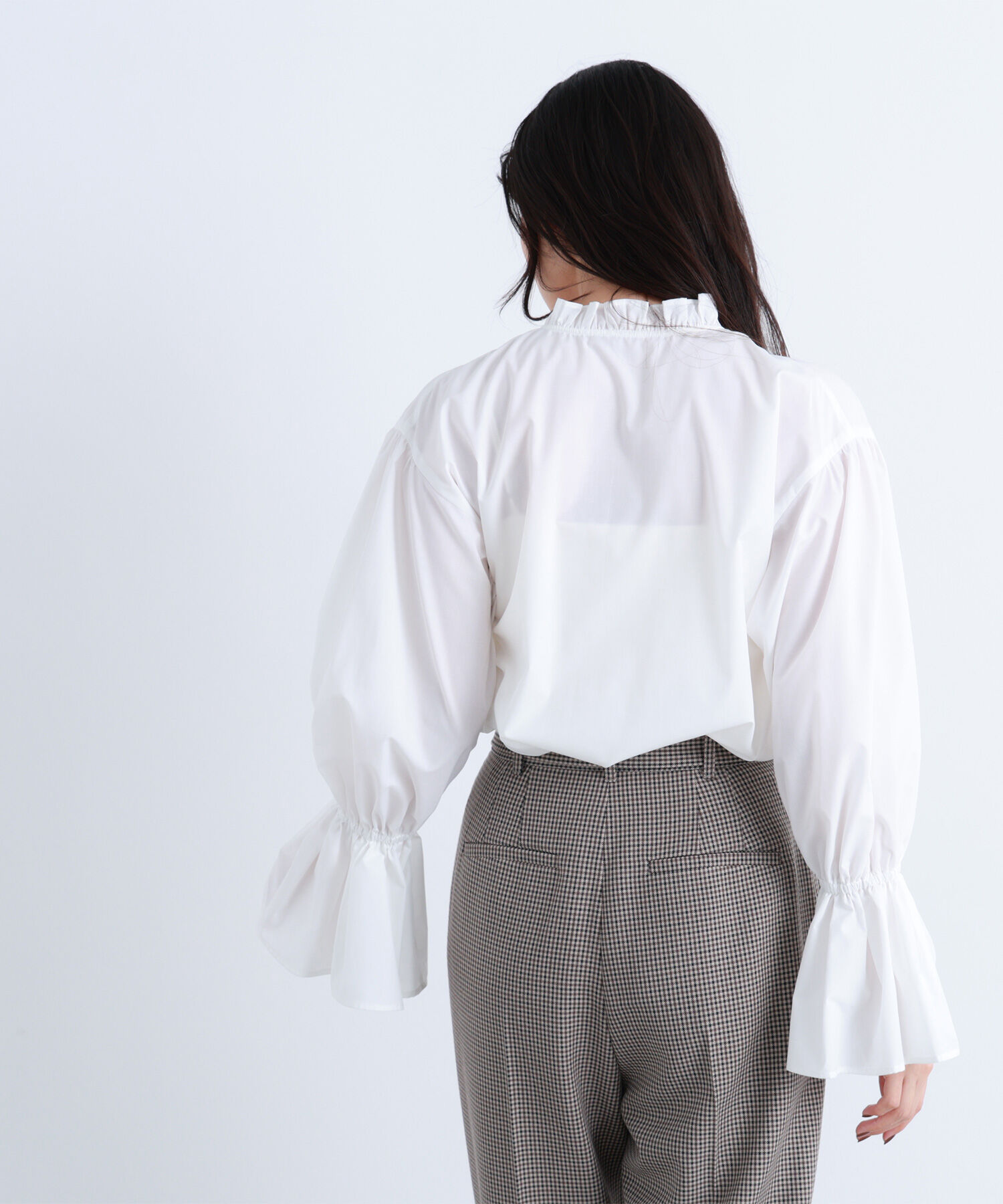  「フリルカフスハイネックブラウス」|シャツ・ブラウス|
