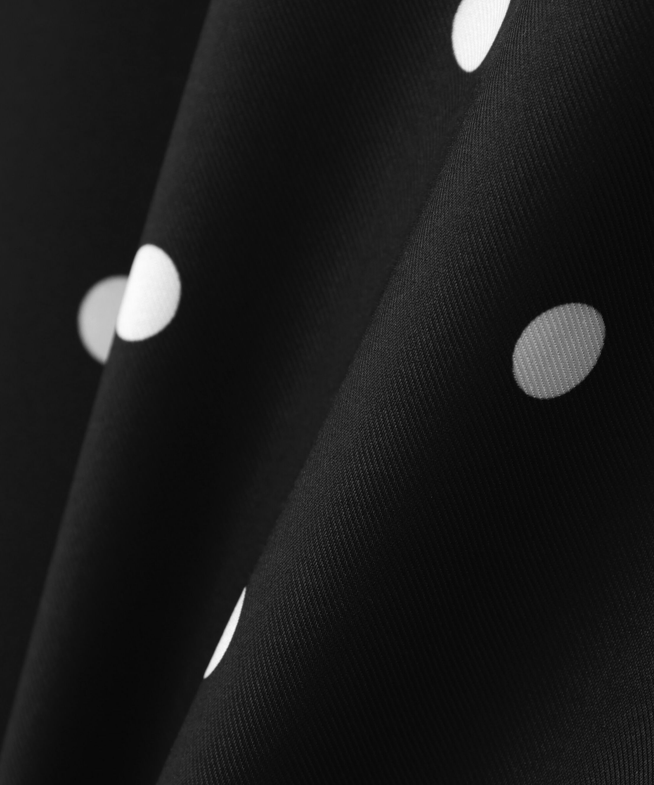  「ドットサテンタイトスカート」|スカート|