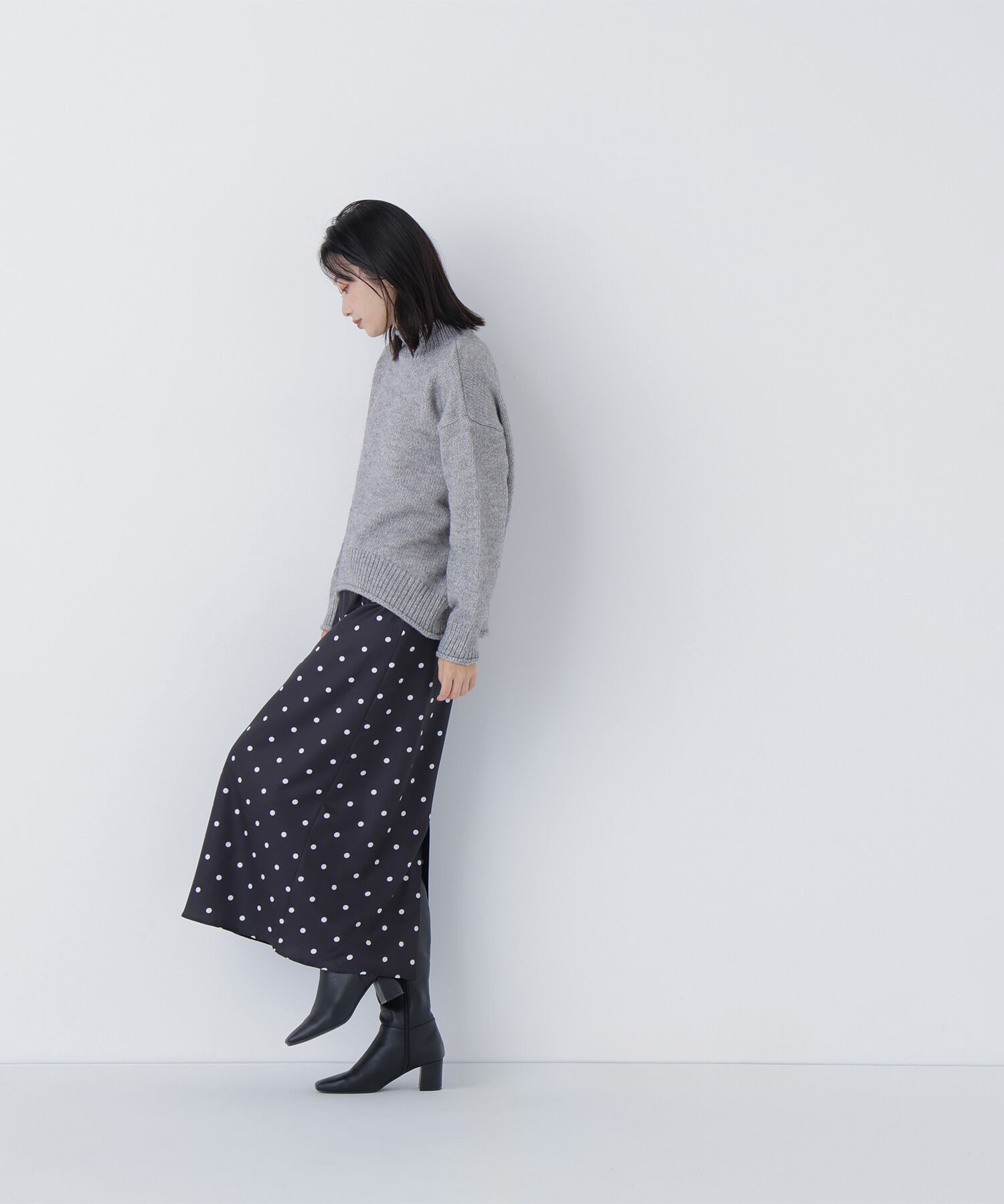  「ドットサテンタイトスカート」|スカート|