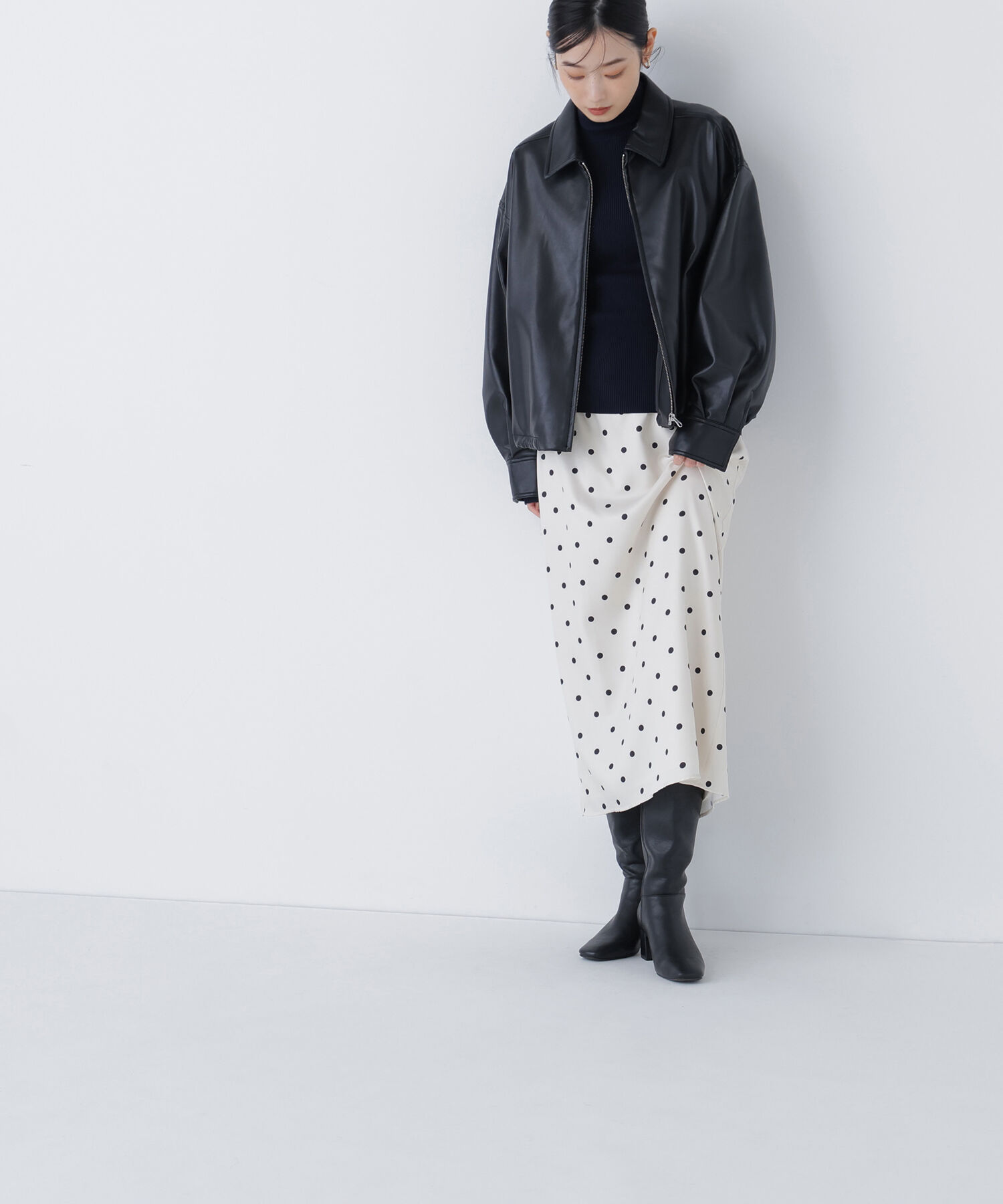  「ドットサテンタイトスカート」|スカート|