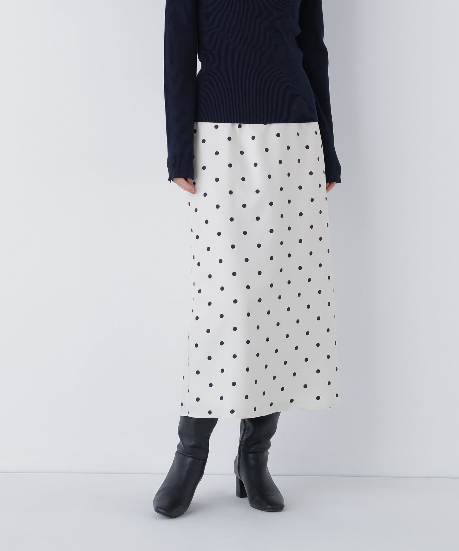  「ドットサテンタイトスカート」|スカート|