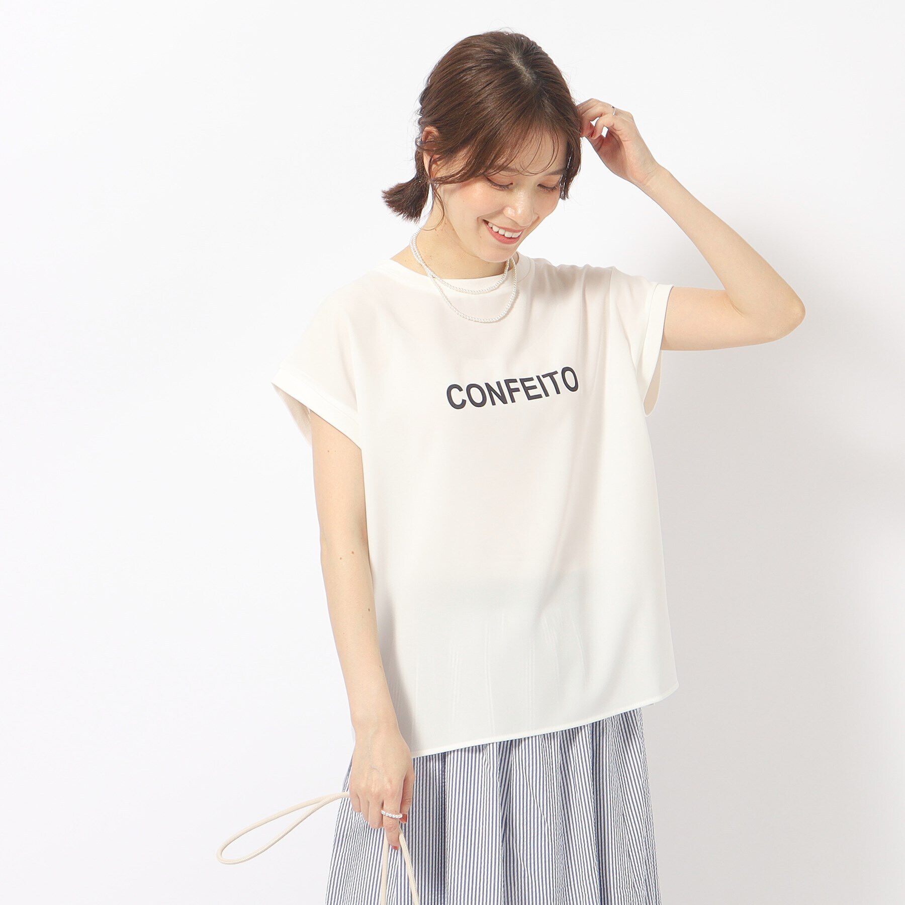 SHOO･LA･RUE「大人のフェミニンカジュアルに シアージョーゼットロゴTシャツ」|Tシャツ・カットソー|
