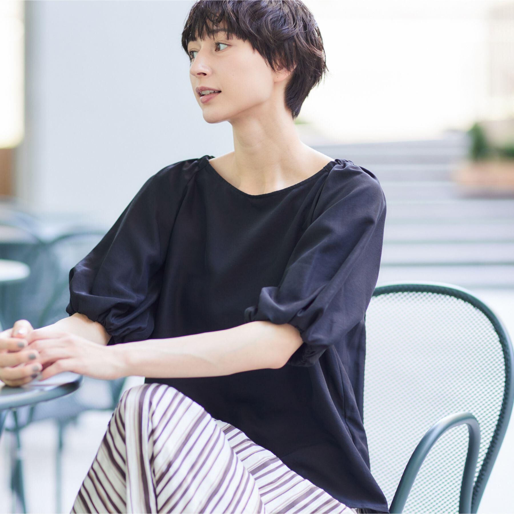 Dessin「【洗える】バッグギャザー入り五分袖ボリュームブラウス」|シャツ・ブラウス|