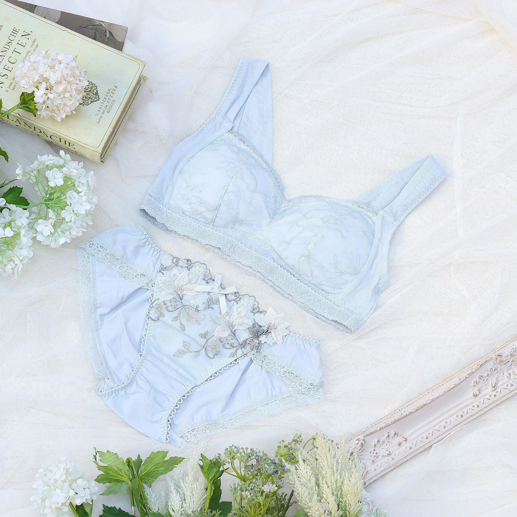 Risa Magli「フルーリ おやすみブラ」|インナー|