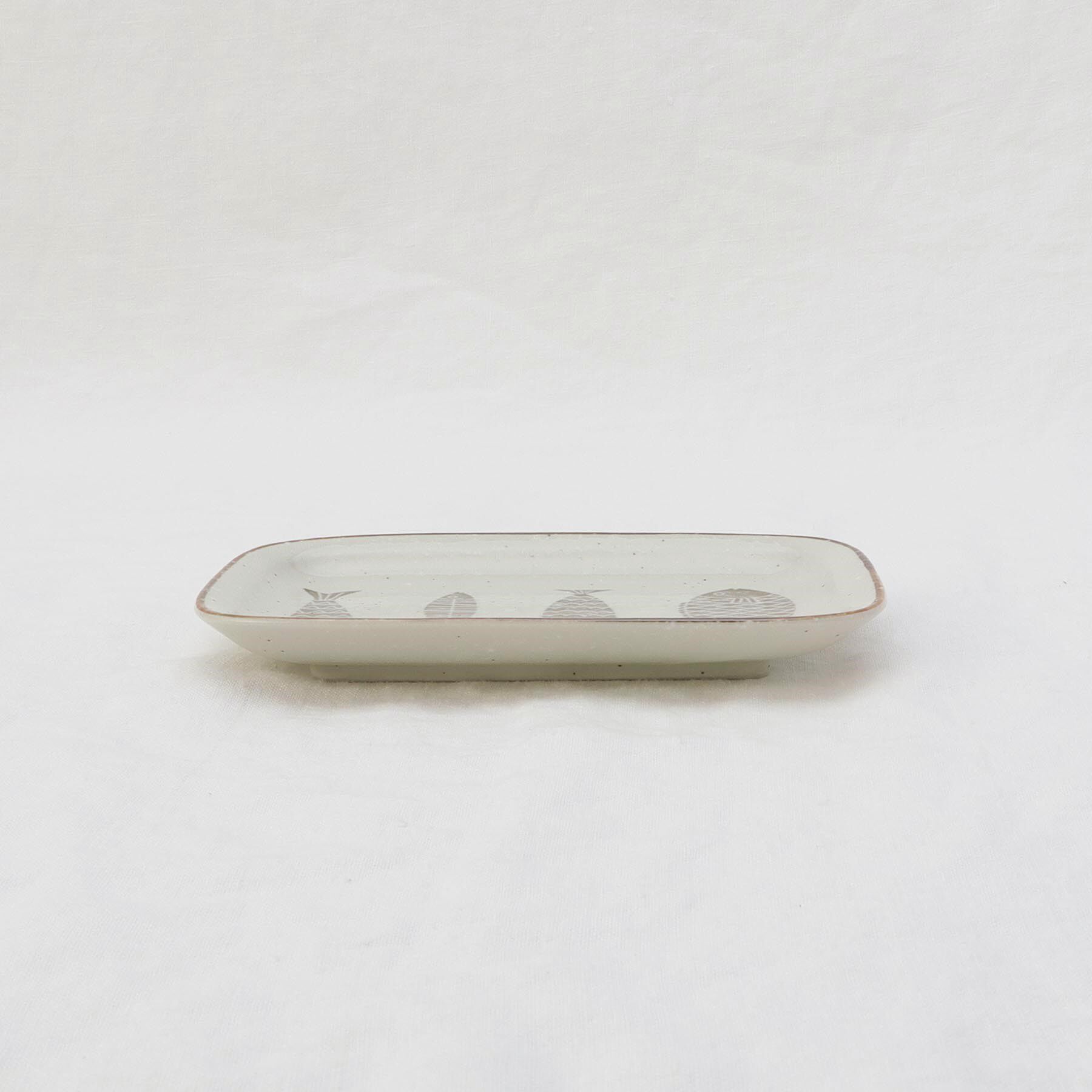 212 KITCHEN STORE「魚器 角小皿 BR」|食器・キッチングッズ|