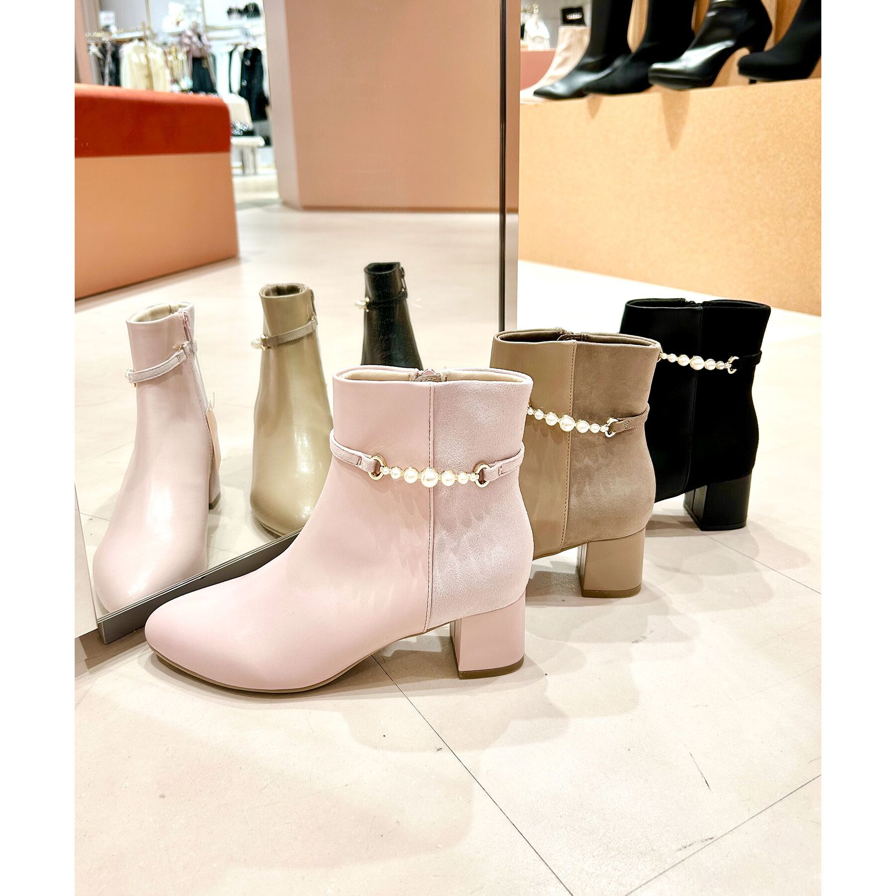 ESPERANZA「アーモンドトゥサイドフェイクパールショートブーツ」|ショートブーツ|