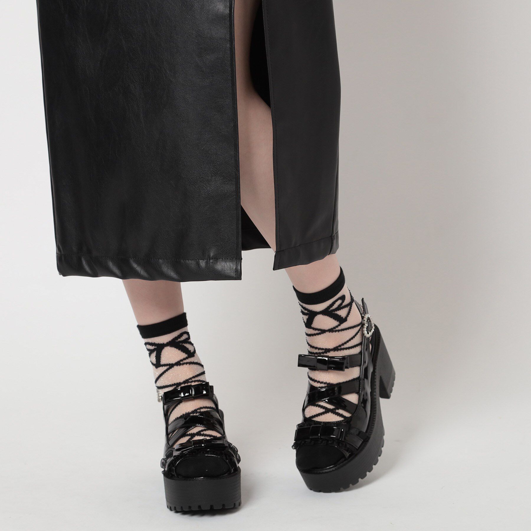 csT&P「厚底レース付きリボンベルトサンダル」|サンダル|