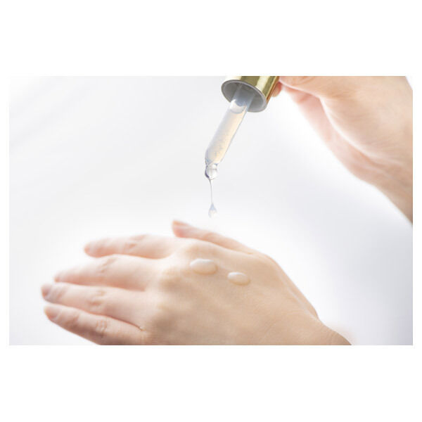  「CaZel CLエッセンス 本体/バラ (30ml)」|美容液・オイル・クリーム|