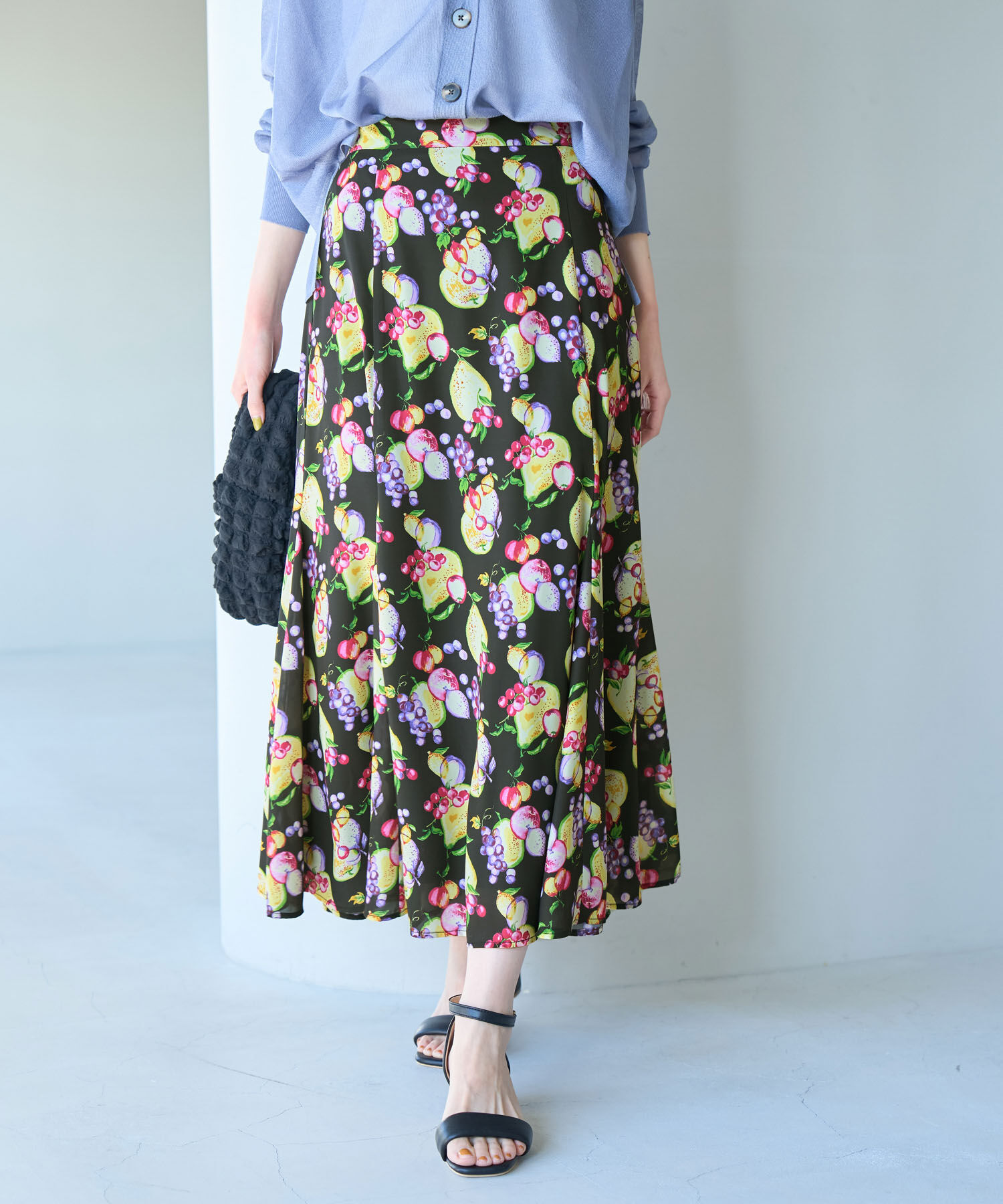 Rope&rsquo;Picnic「リンクコーデ/Tropical Fruits柄マーメイドスカート」|スカート|ブラック系(02)