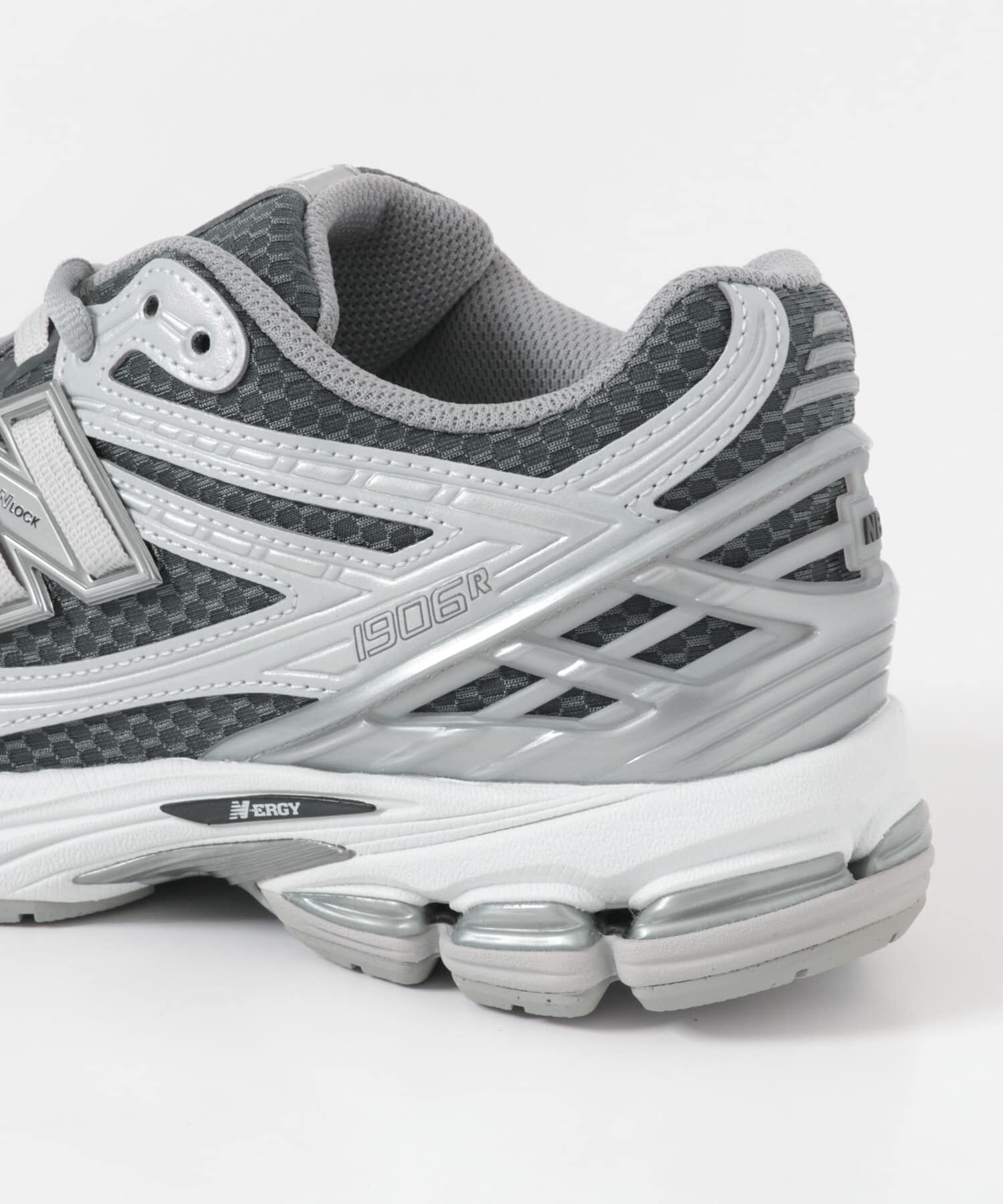 URBAN RESEARCH「NEW BALANCE　1906R」|スニーカー|