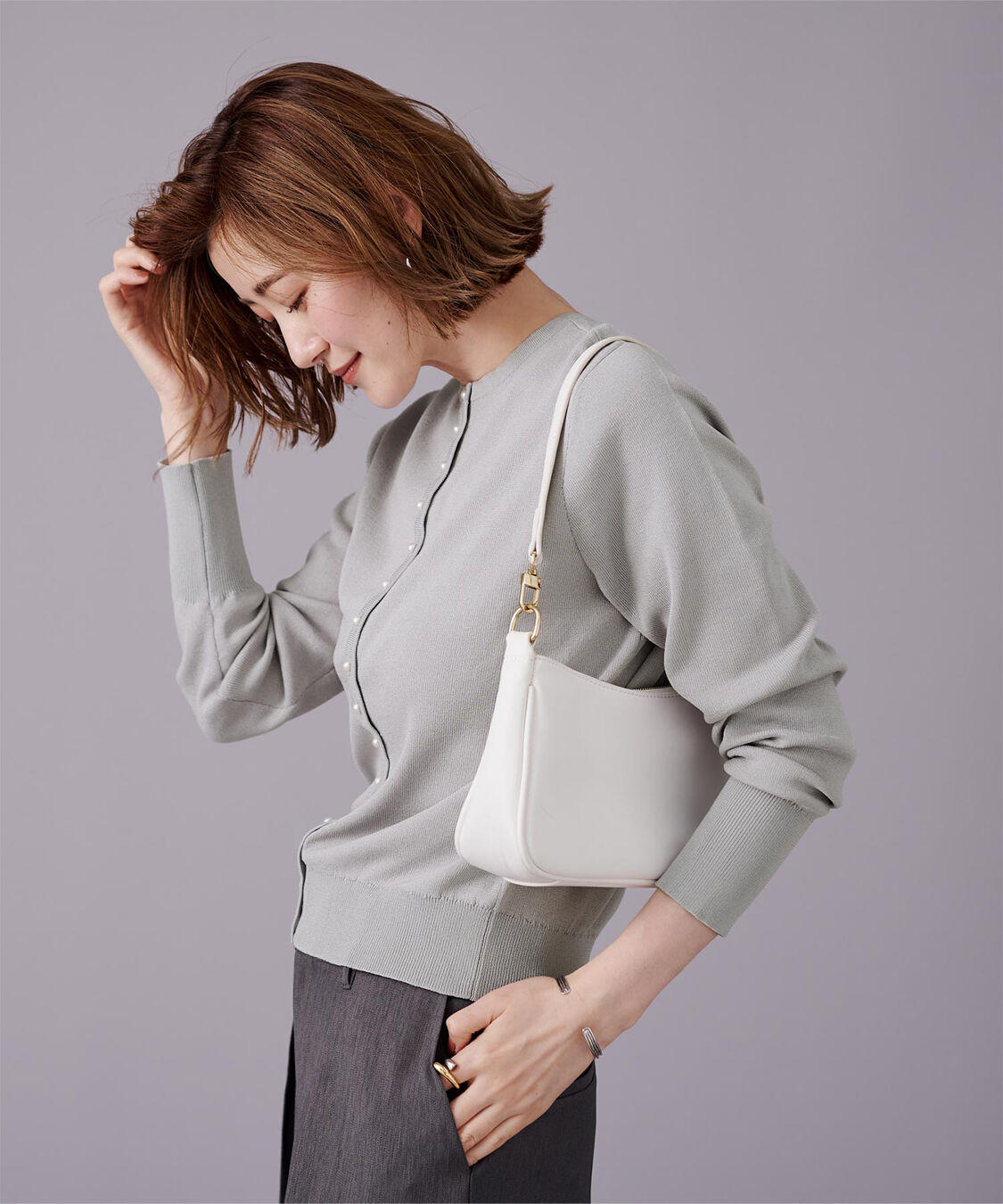 ur's「2wayパール釦ニットカーディガン」|ニット・セーター|ライトグレー