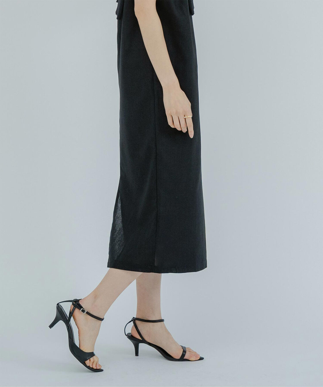 ur's「ノースリーブコクーンロングワンピース」|ワンピース|