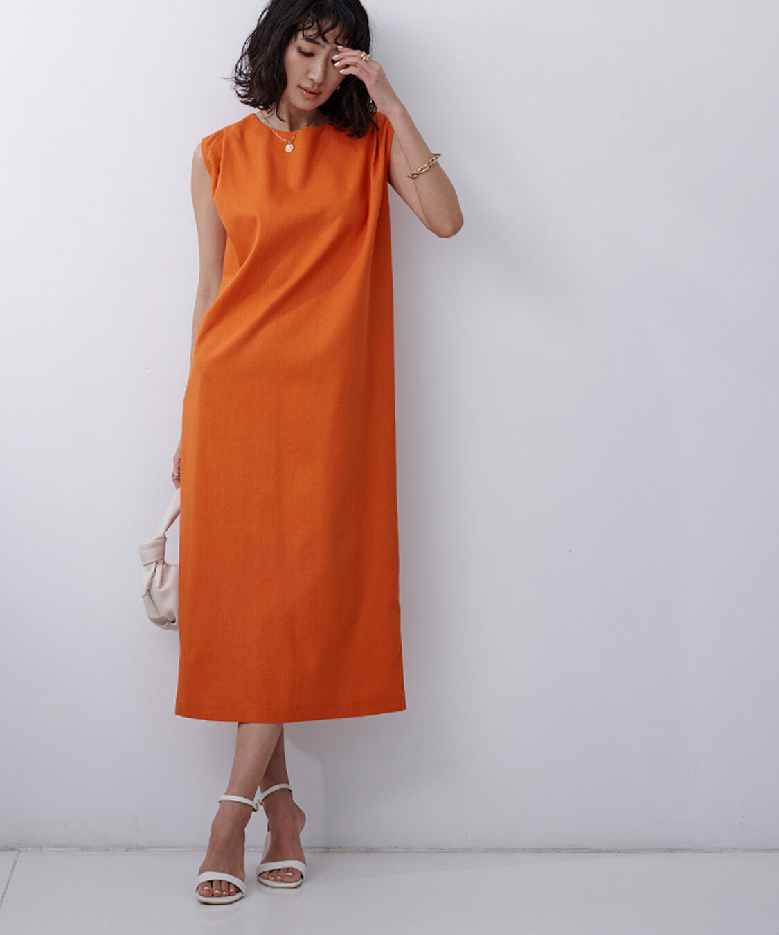 ur's「ノースリーブコクーンロングワンピース」|ワンピース|