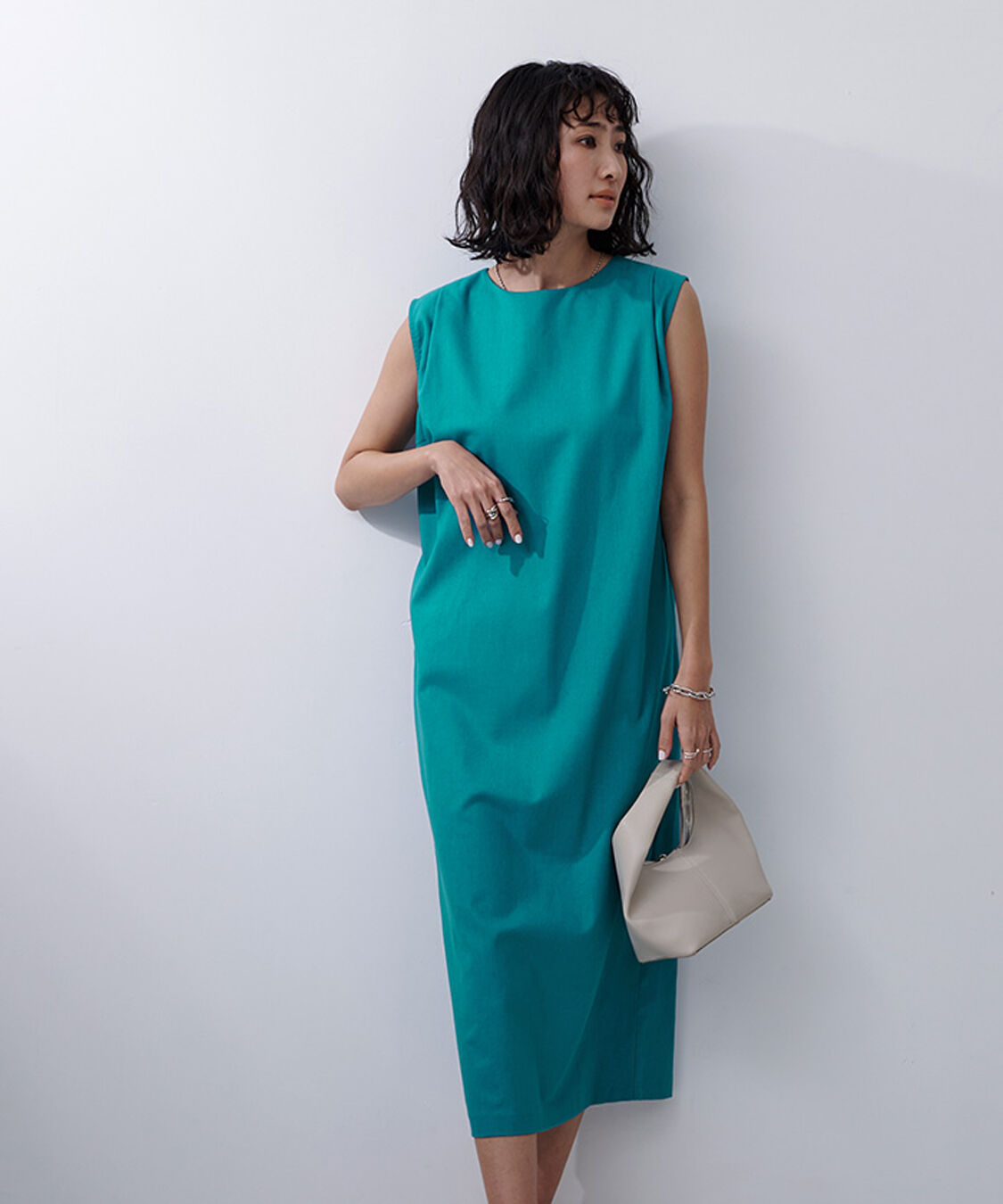 ur's「ノースリーブコクーンロングワンピース」|ワンピース|