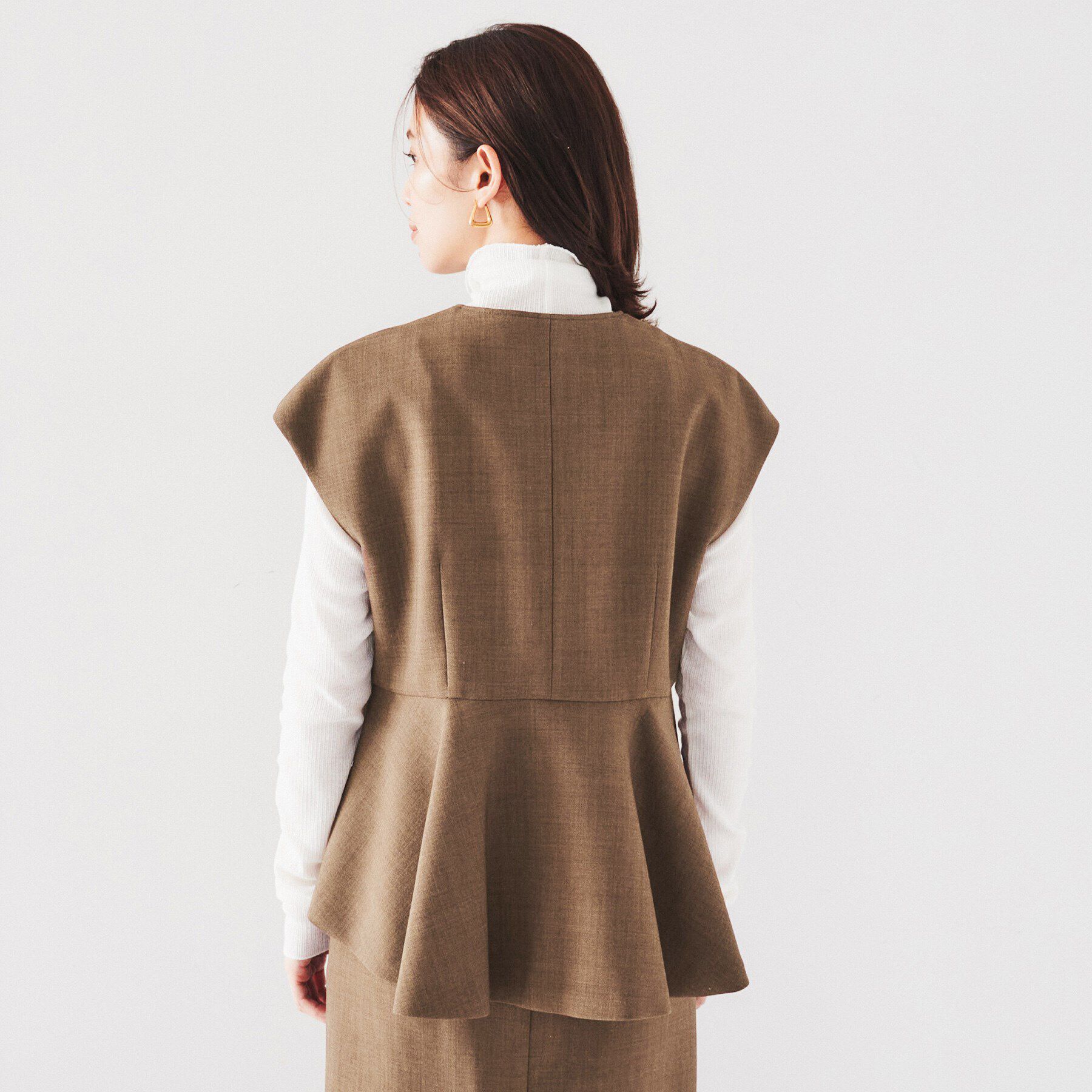 UNTITLED「【セットアップ可能/ジレとしてもオススメ！】ストレッチペプラムトップス」|シャツ・ブラウス|