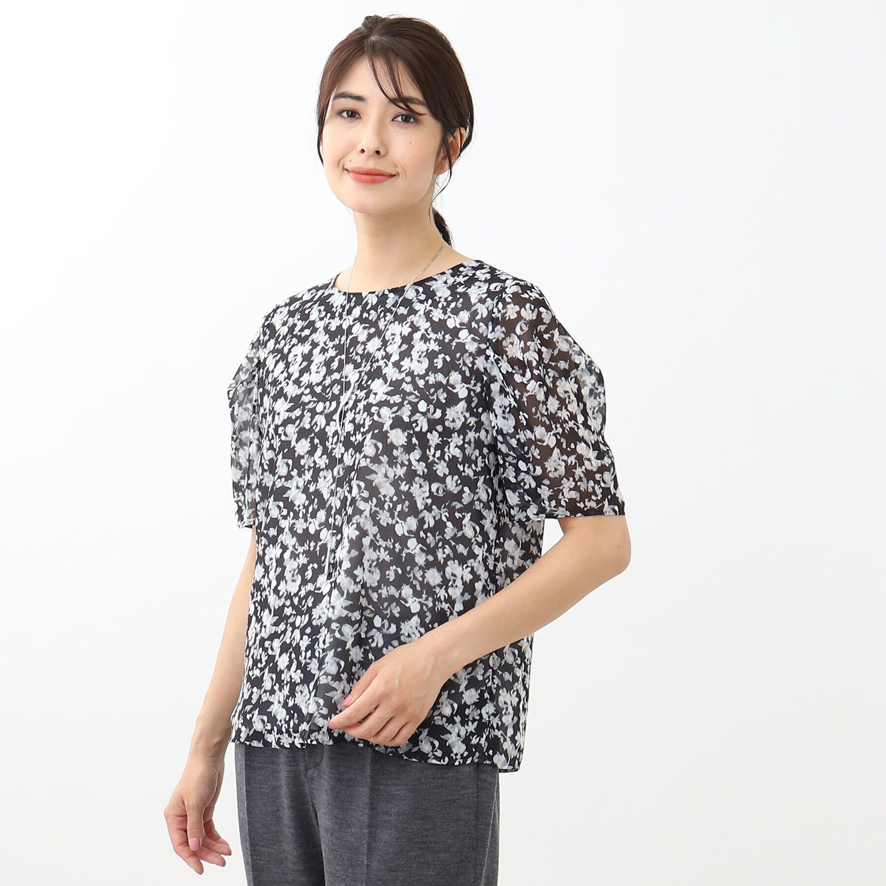 Reflect「【WEB限定カラーあり／マシンウォッシュ／セットアップ可能】フラワープリントブラウス」|シャツ・ブラウス|