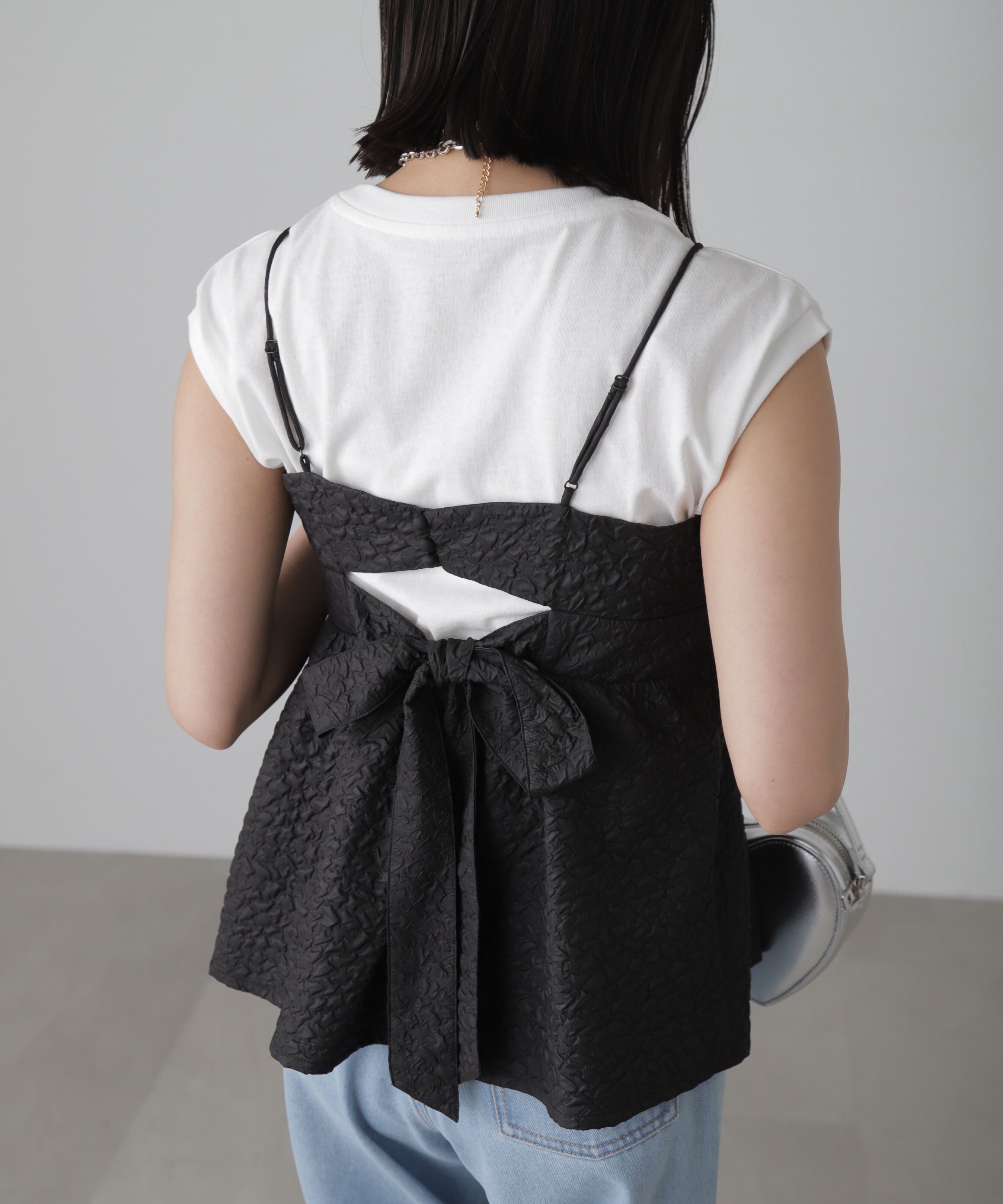  「エンボスシャーリングキャミソール」|シャツ・ブラウス|