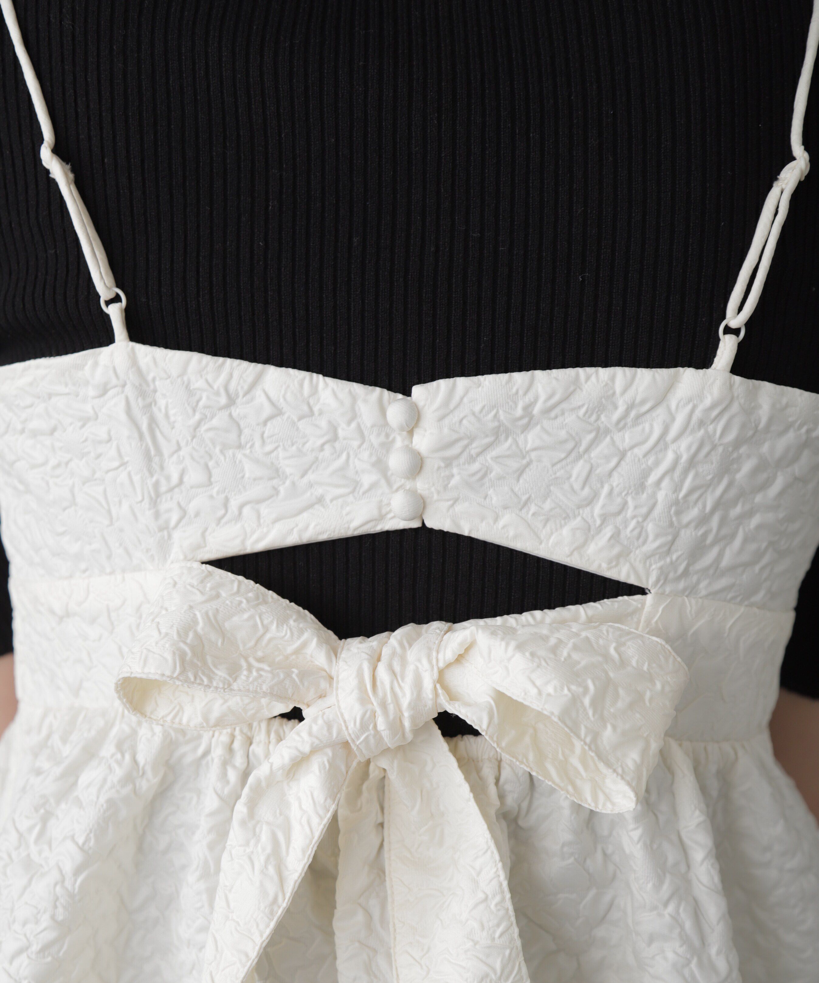  「エンボスシャーリングキャミソール」|シャツ・ブラウス|