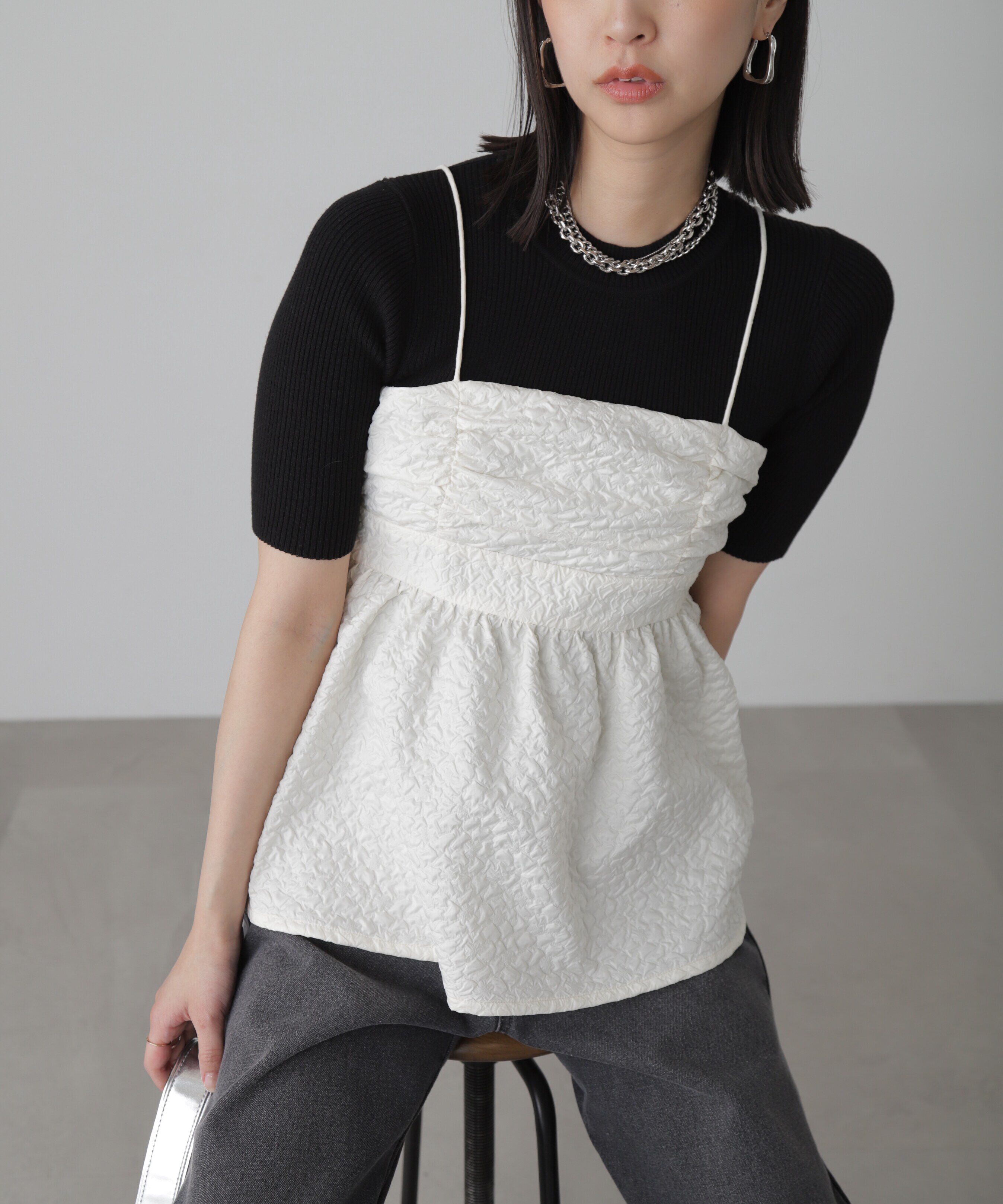  「エンボスシャーリングキャミソール」|シャツ・ブラウス|