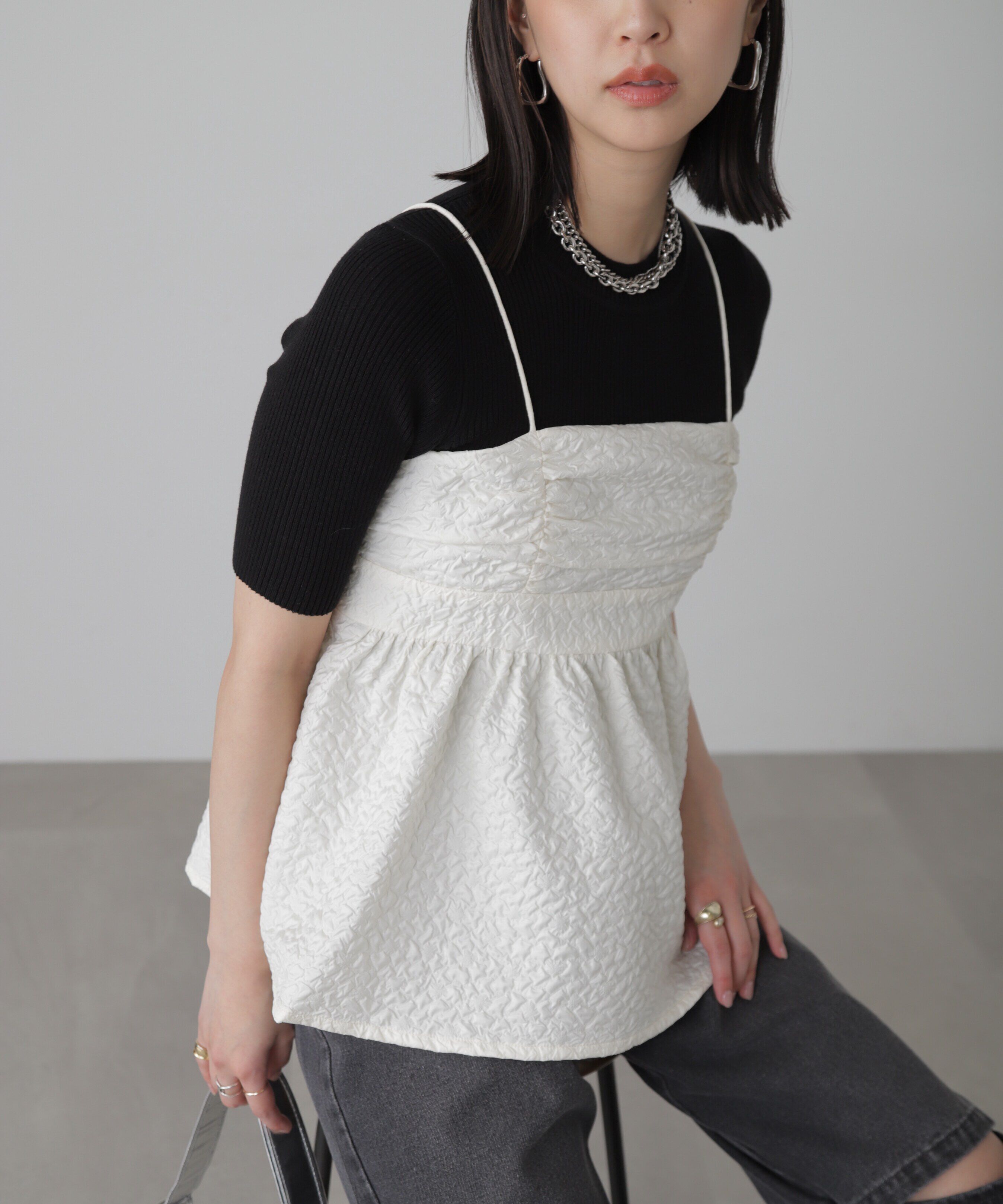  「エンボスシャーリングキャミソール」|シャツ・ブラウス|