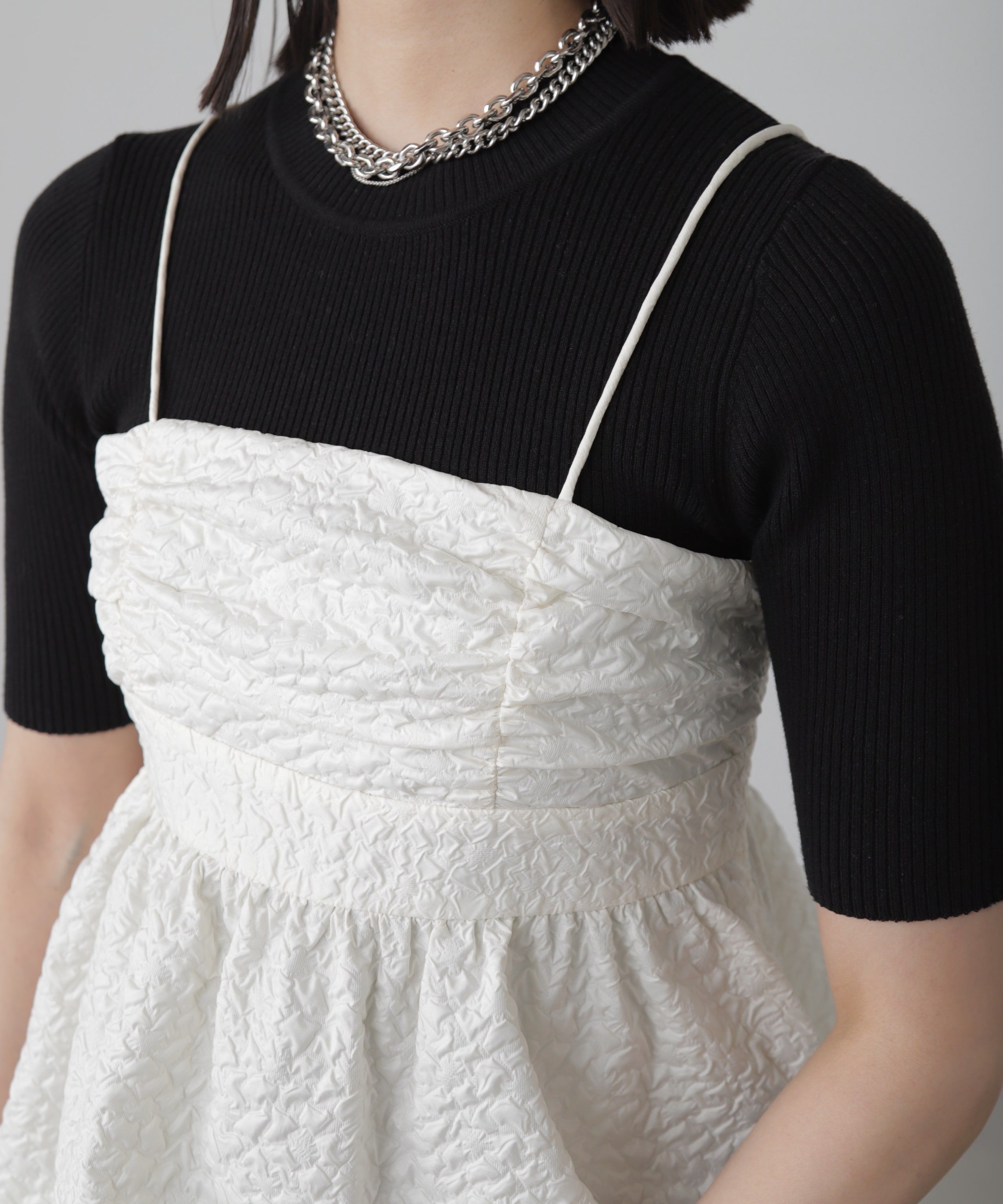  「エンボスシャーリングキャミソール」|シャツ・ブラウス|