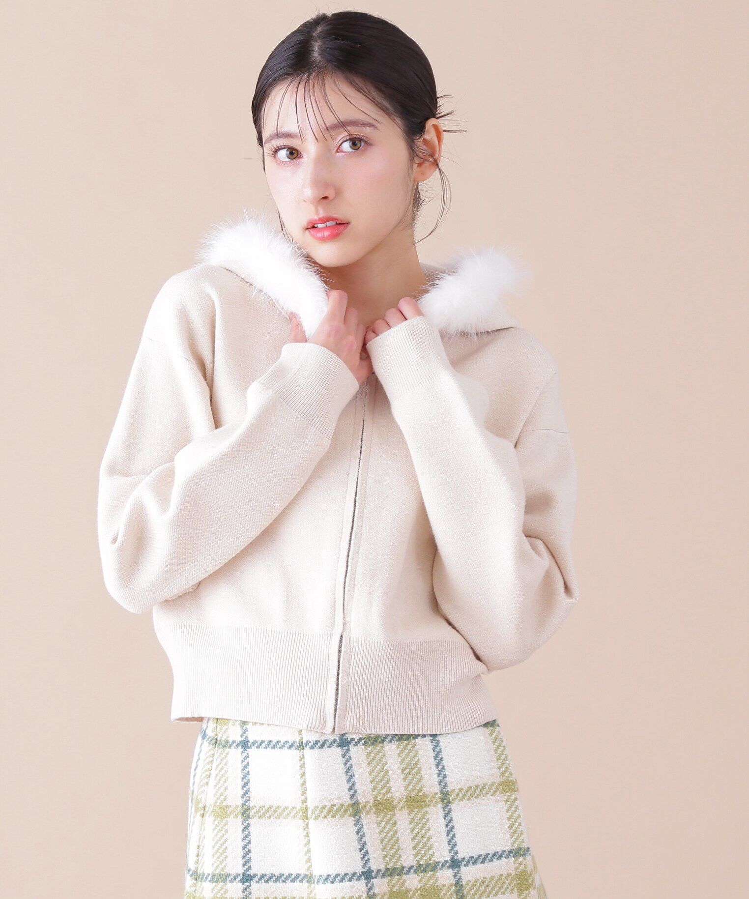  「ボリュームフェイクファーニットパーカー」|ニット・セーター|