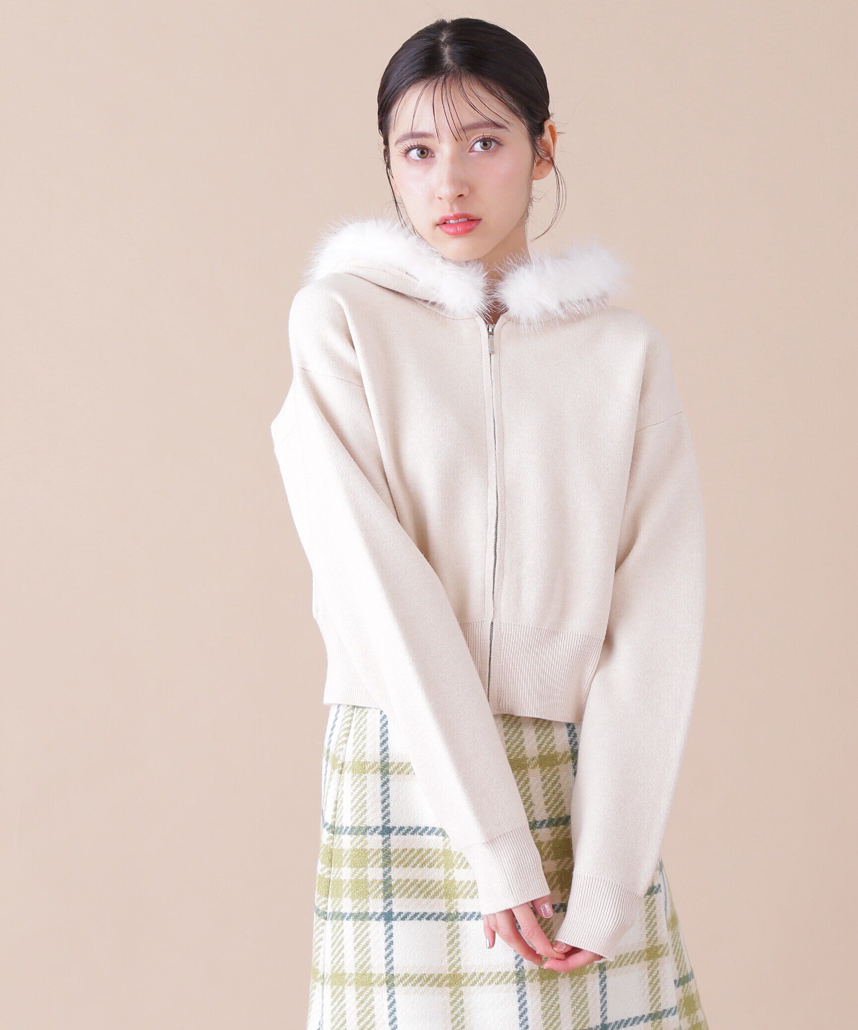  「ボリュームフェイクファーニットパーカー」|ニット・セーター|